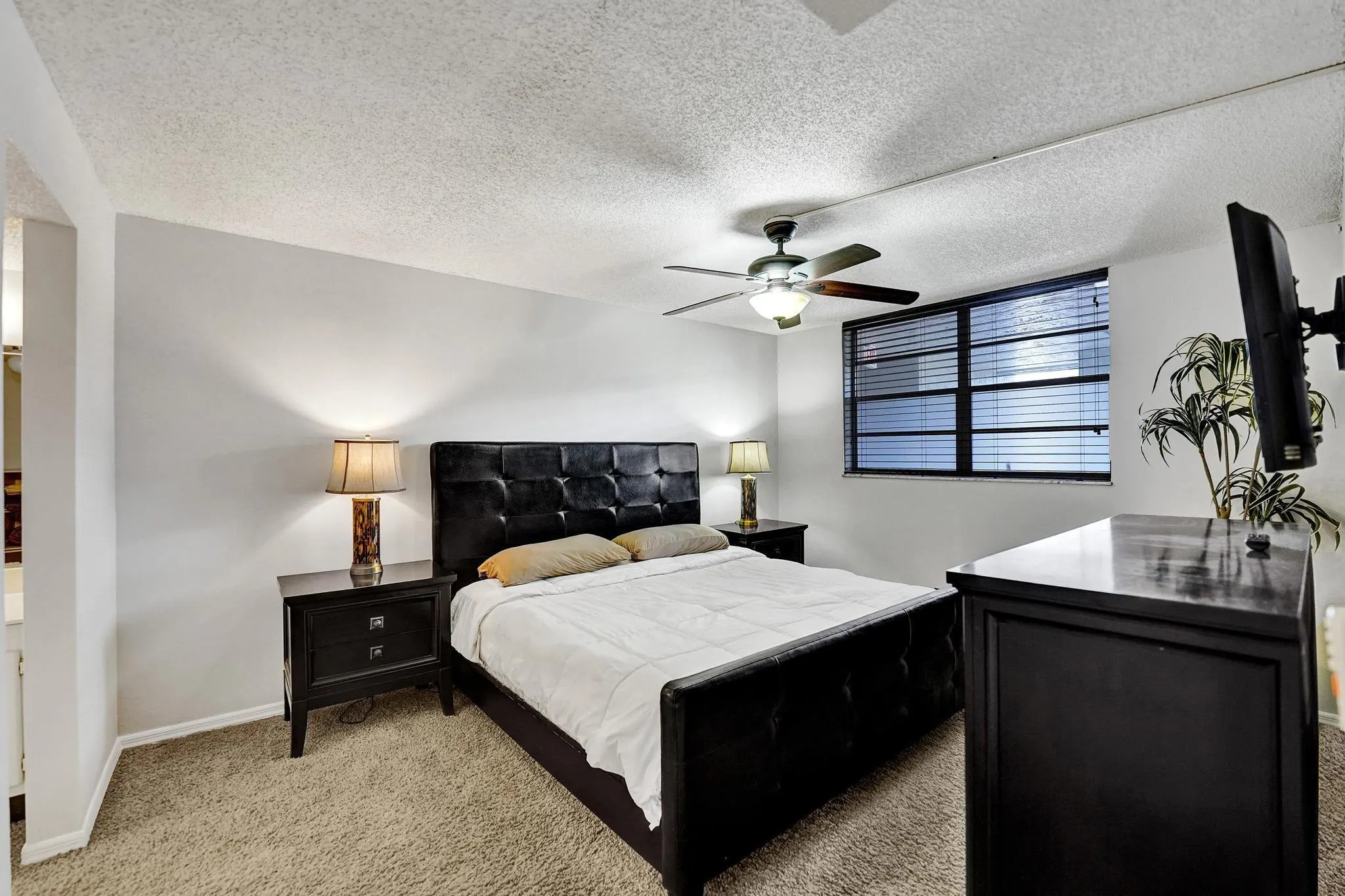 9470 Poinciana Pl, #408