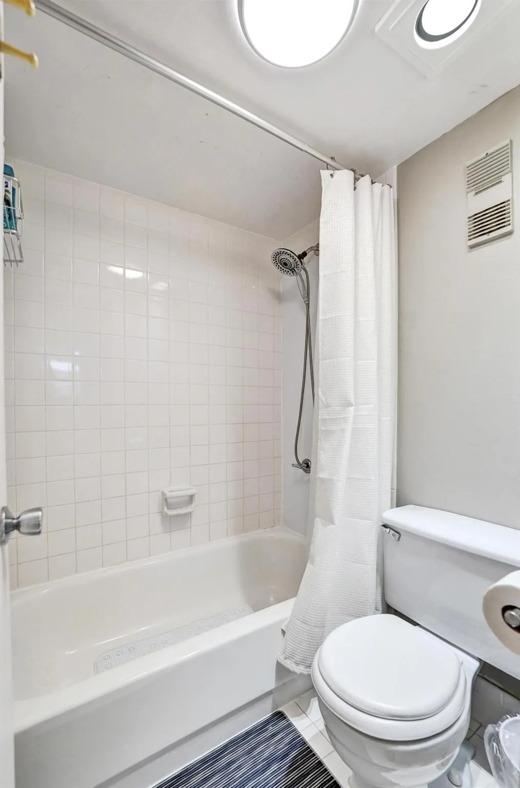9470 Poinciana Pl, #408