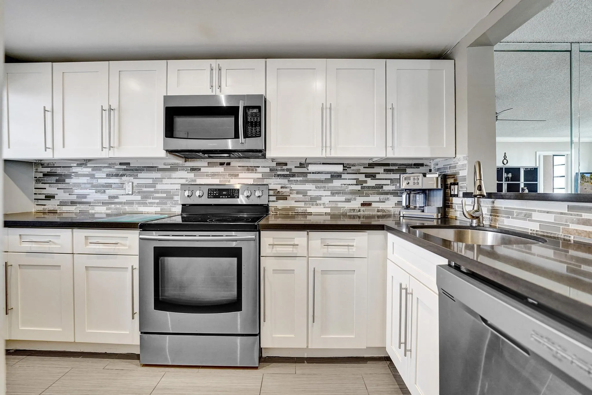 9470 Poinciana Pl, #408