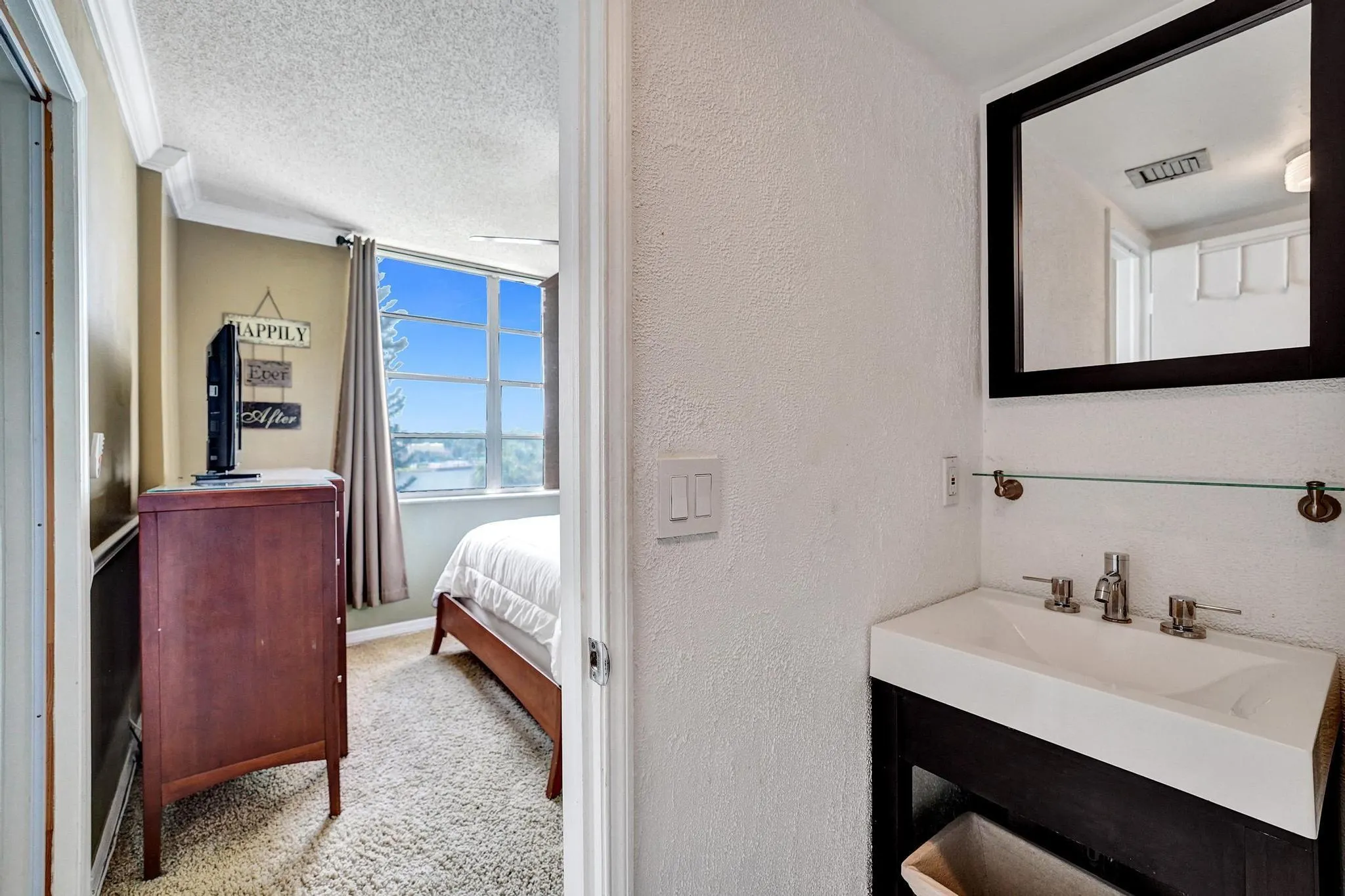 9470 Poinciana Pl, #408