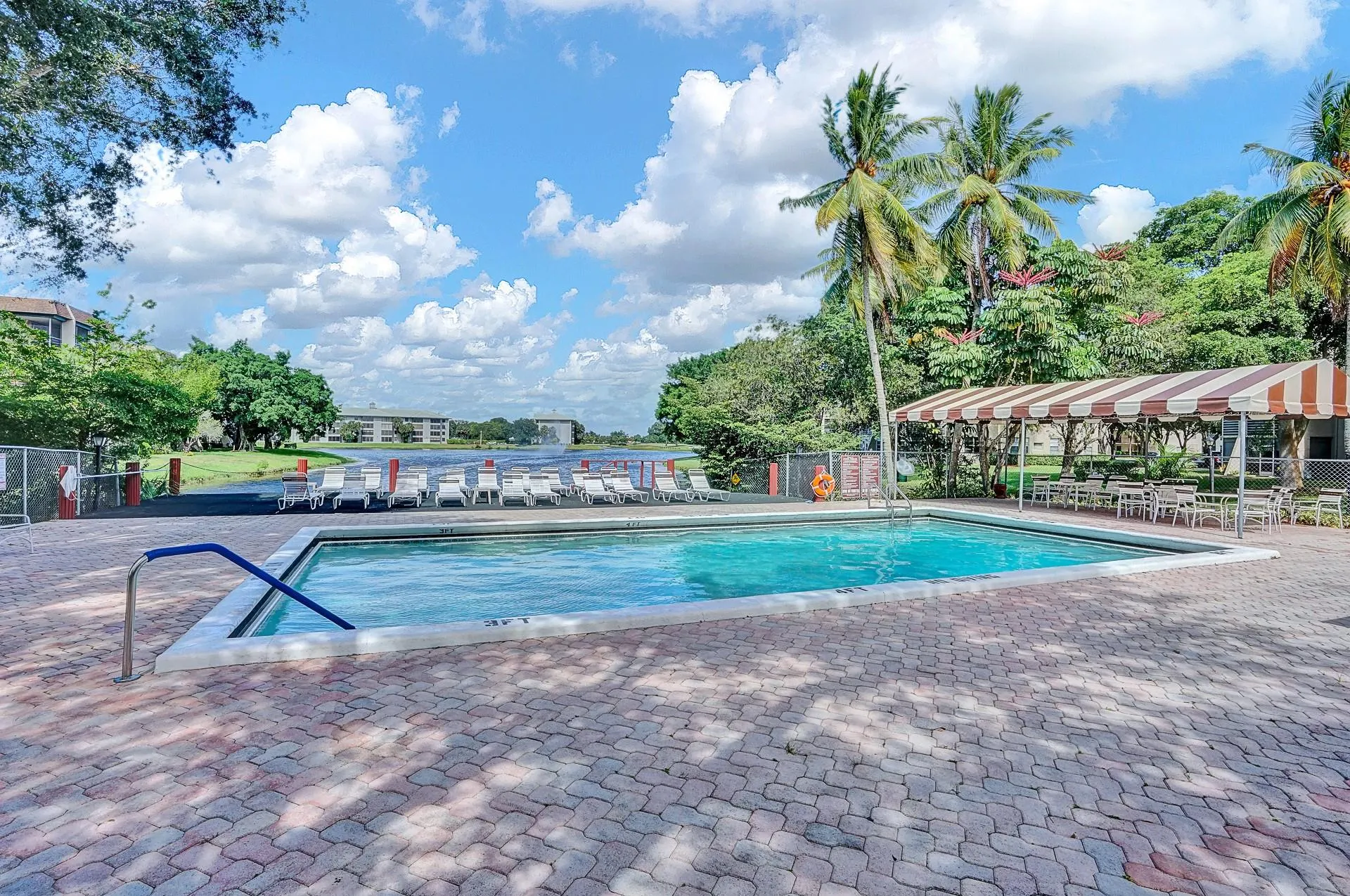 9470 Poinciana Pl, #408