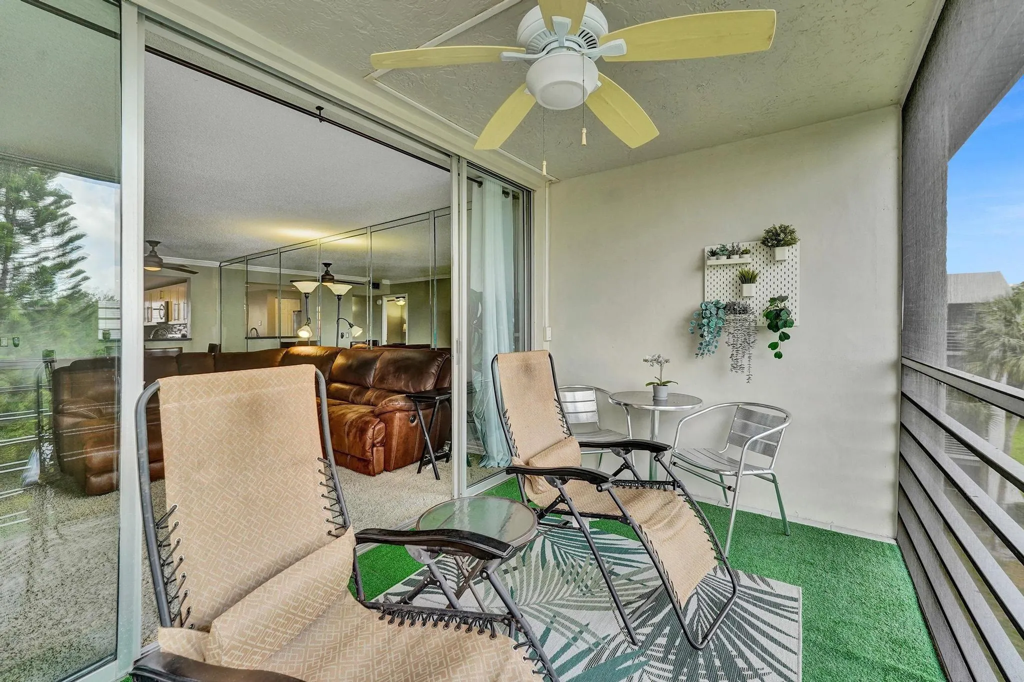 9470 Poinciana Pl, #408
