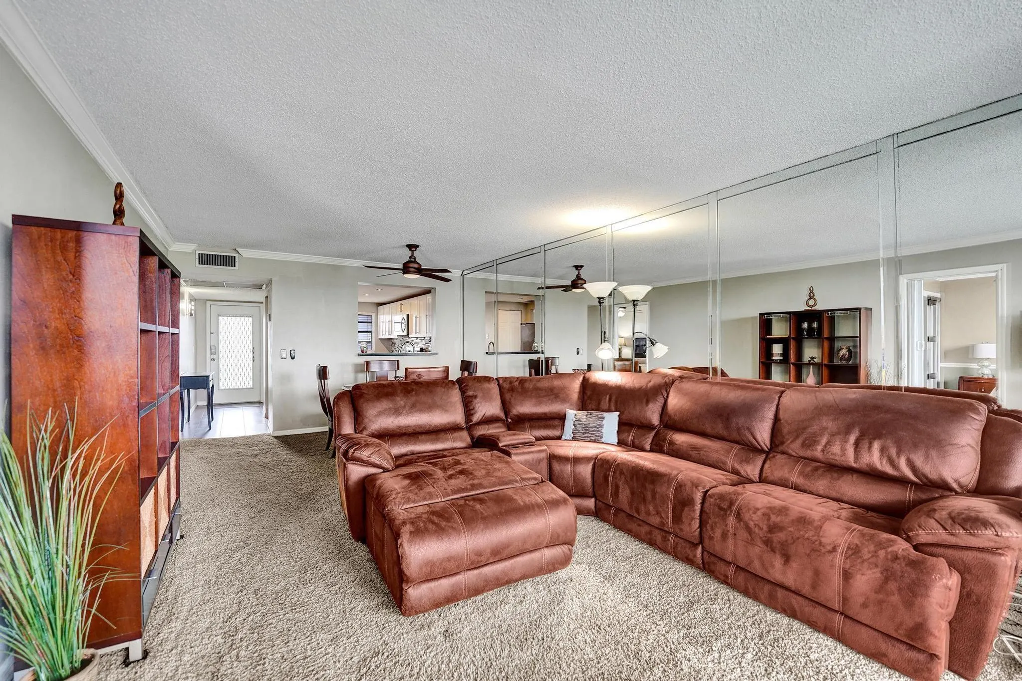 9470 Poinciana Pl, #408