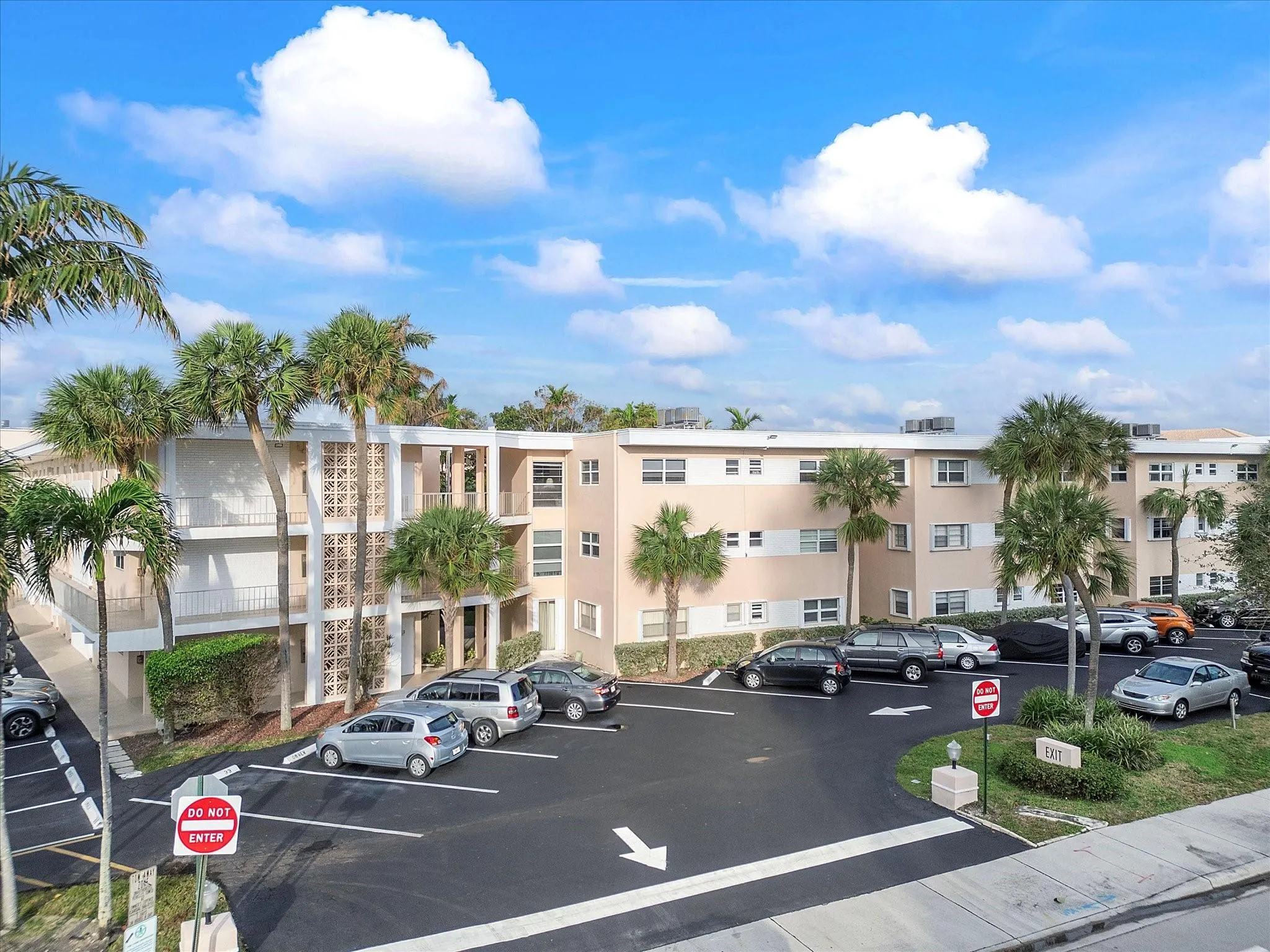 1481 S Ocean Blvd, #315