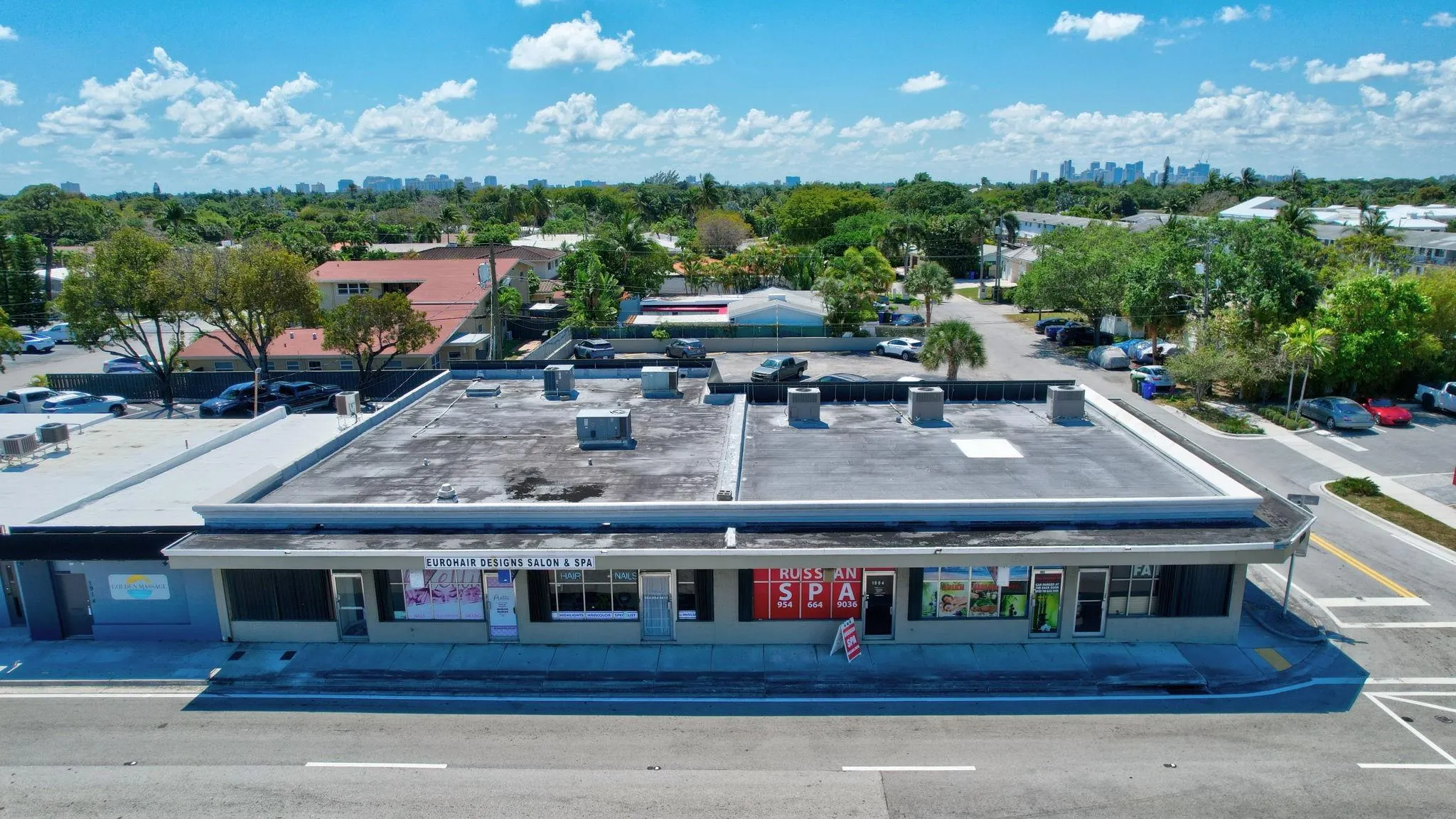 1900 E Oakland Park Blvd