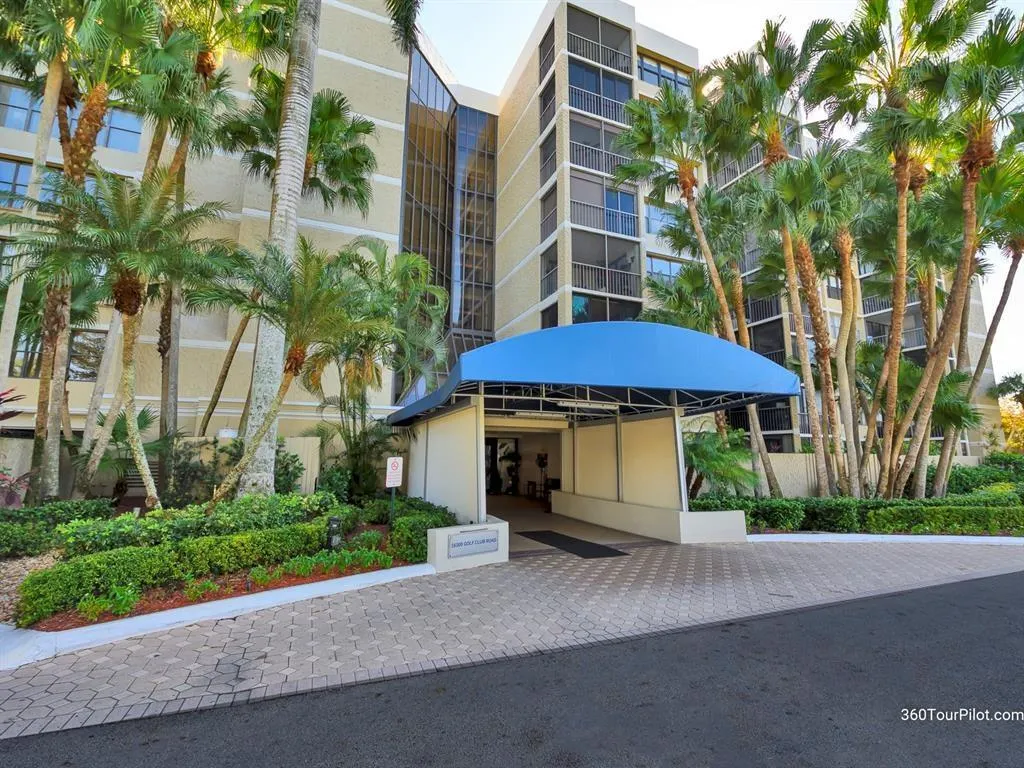 16300 Golf Club Rd, #719
