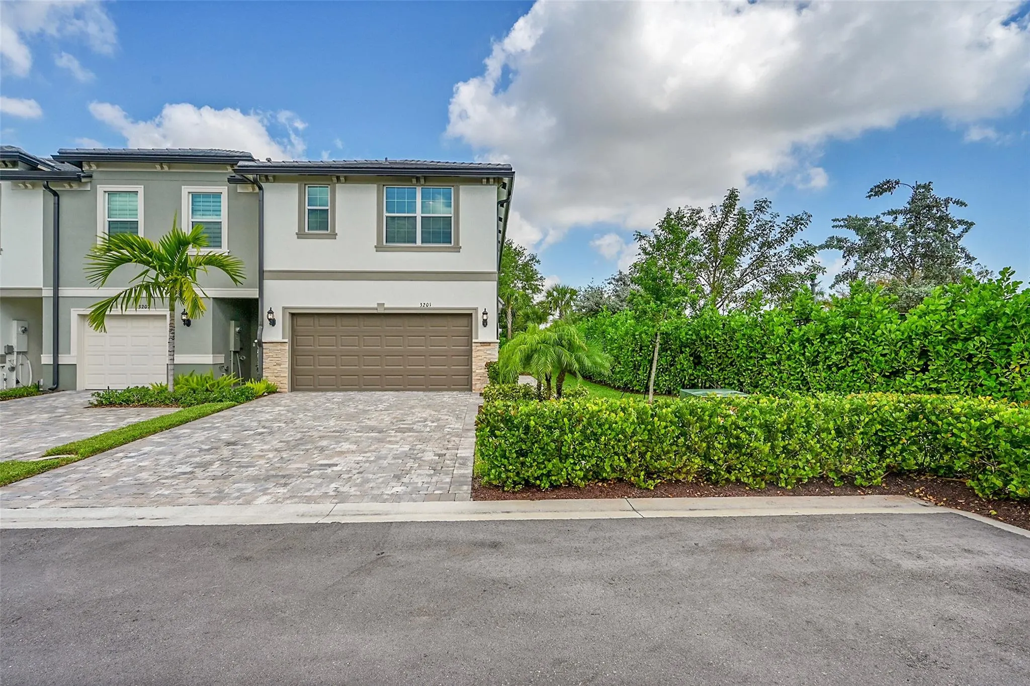 3201 Watercress Dr, #3201
