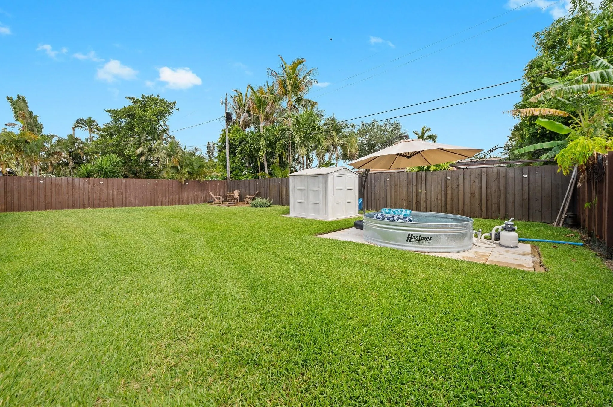 733 NW 28th St