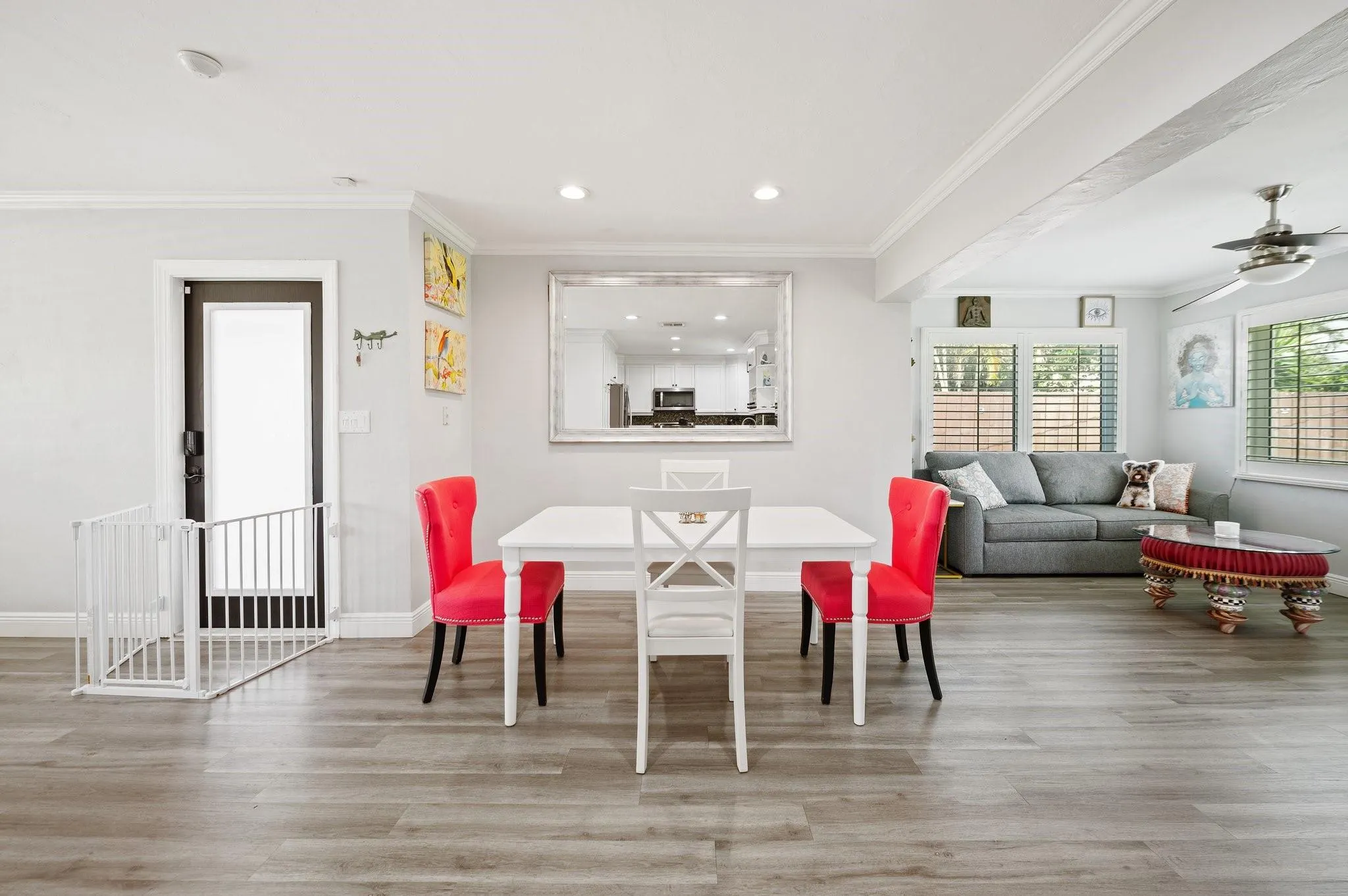 733 NW 28th St