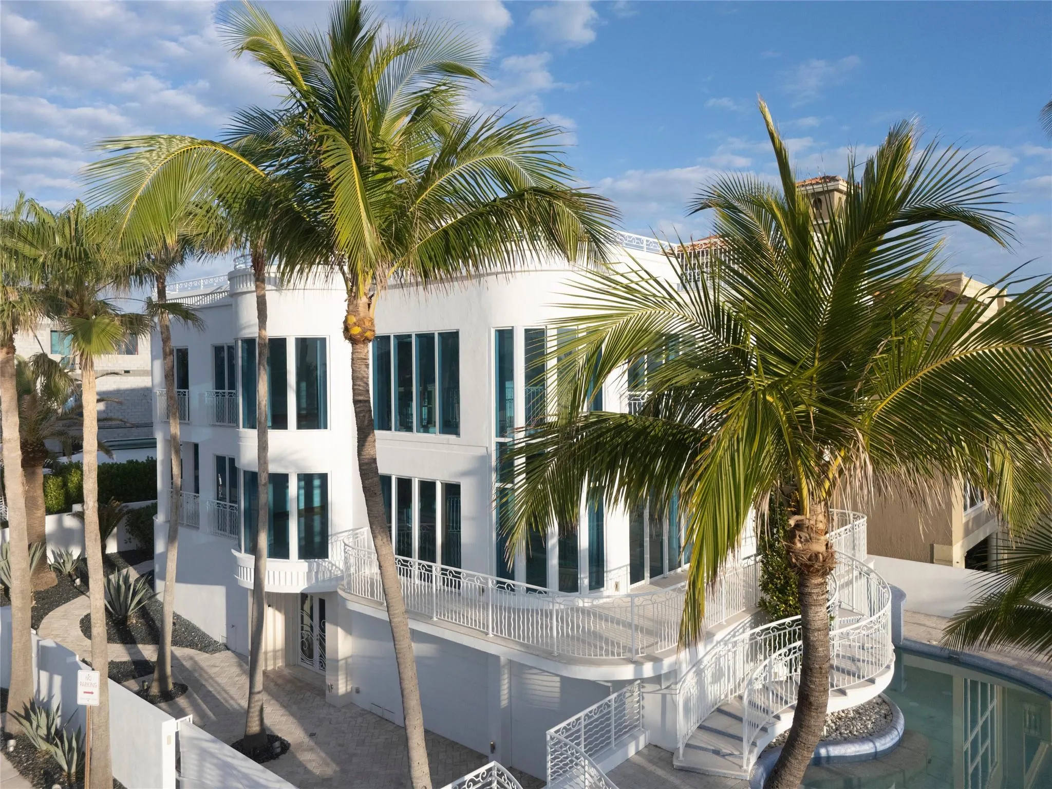 1525 N Fort Lauderdale Beach Blvd