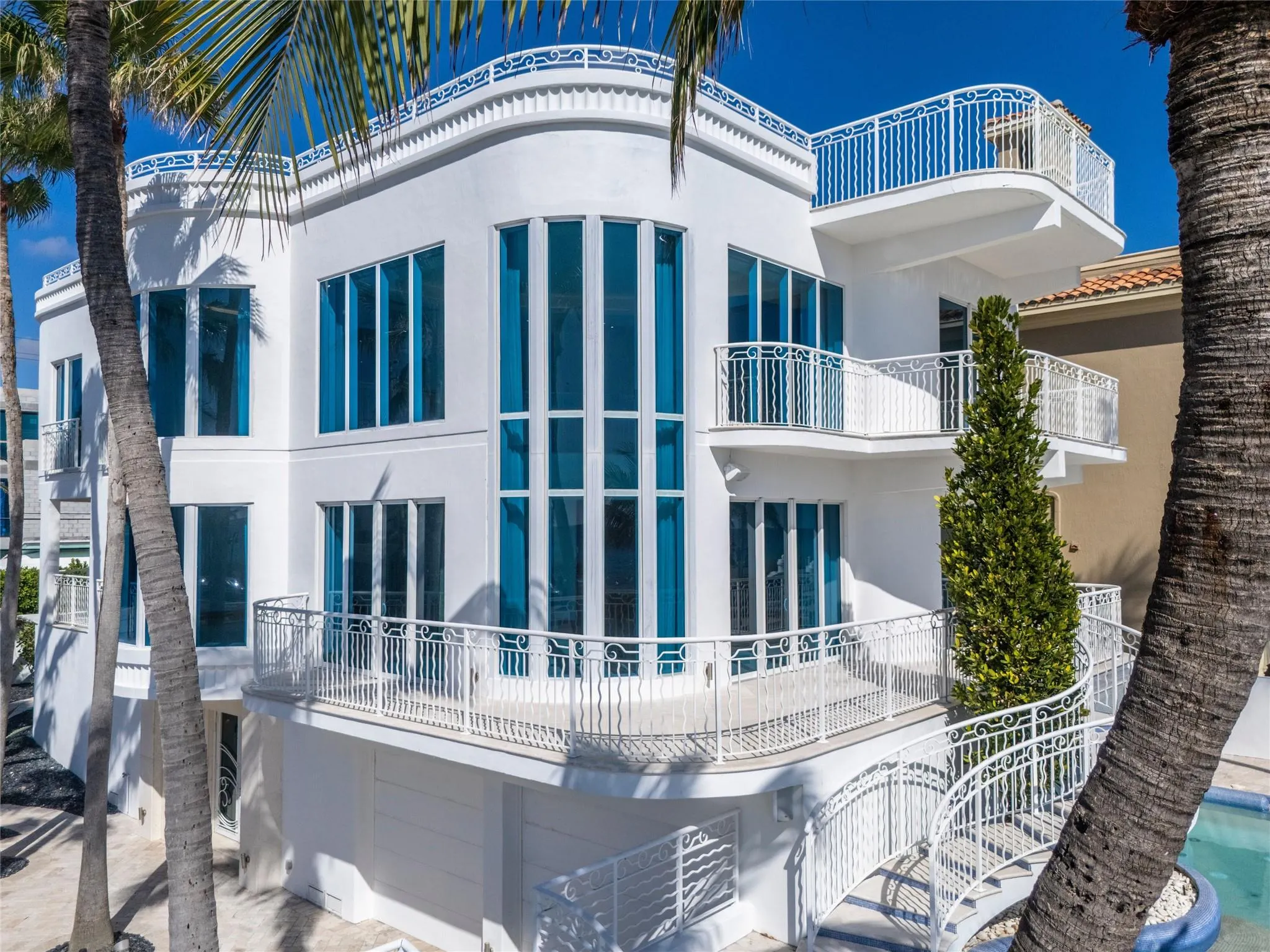 1525 N Fort Lauderdale Beach Blvd