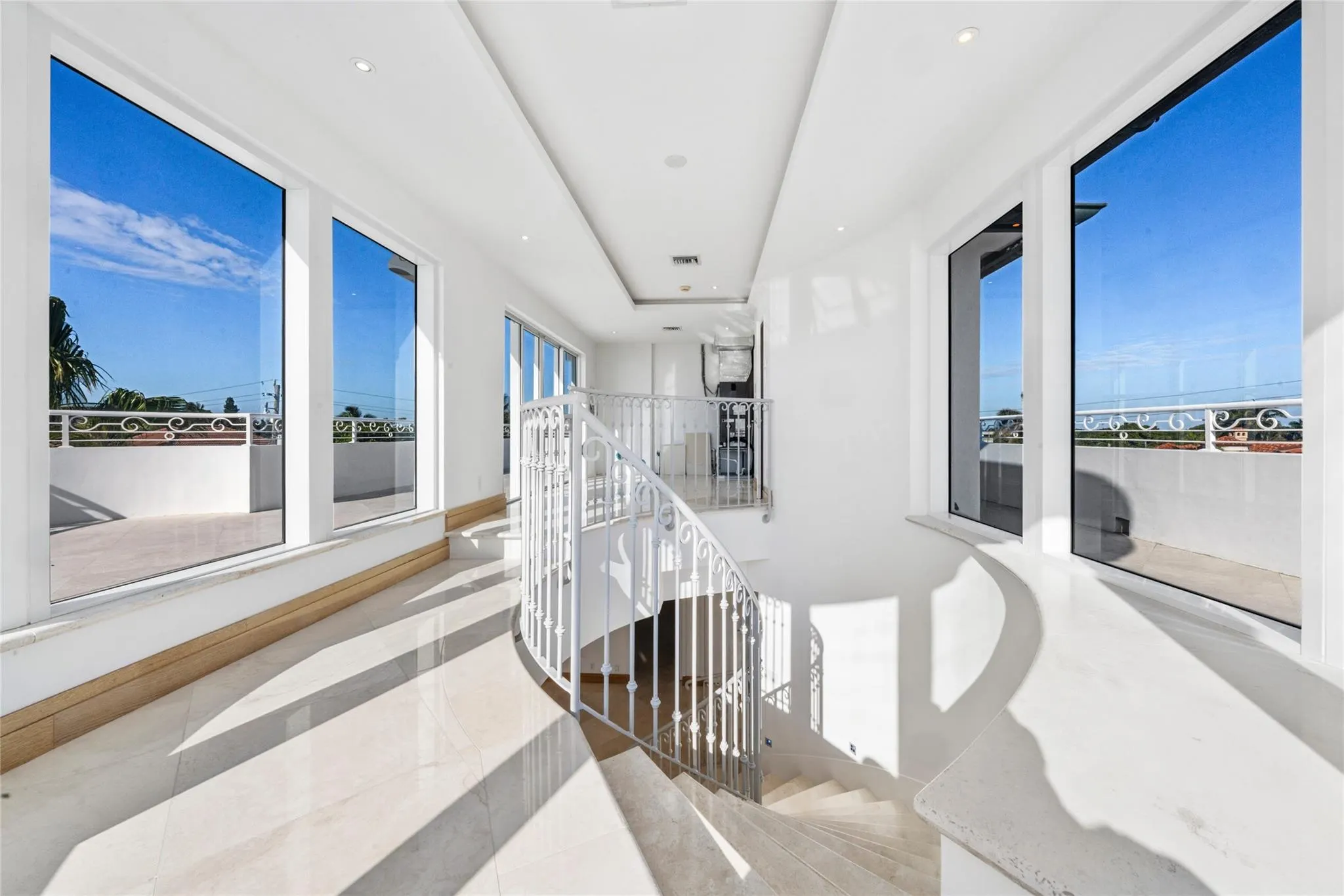 1525 N Fort Lauderdale Beach Blvd