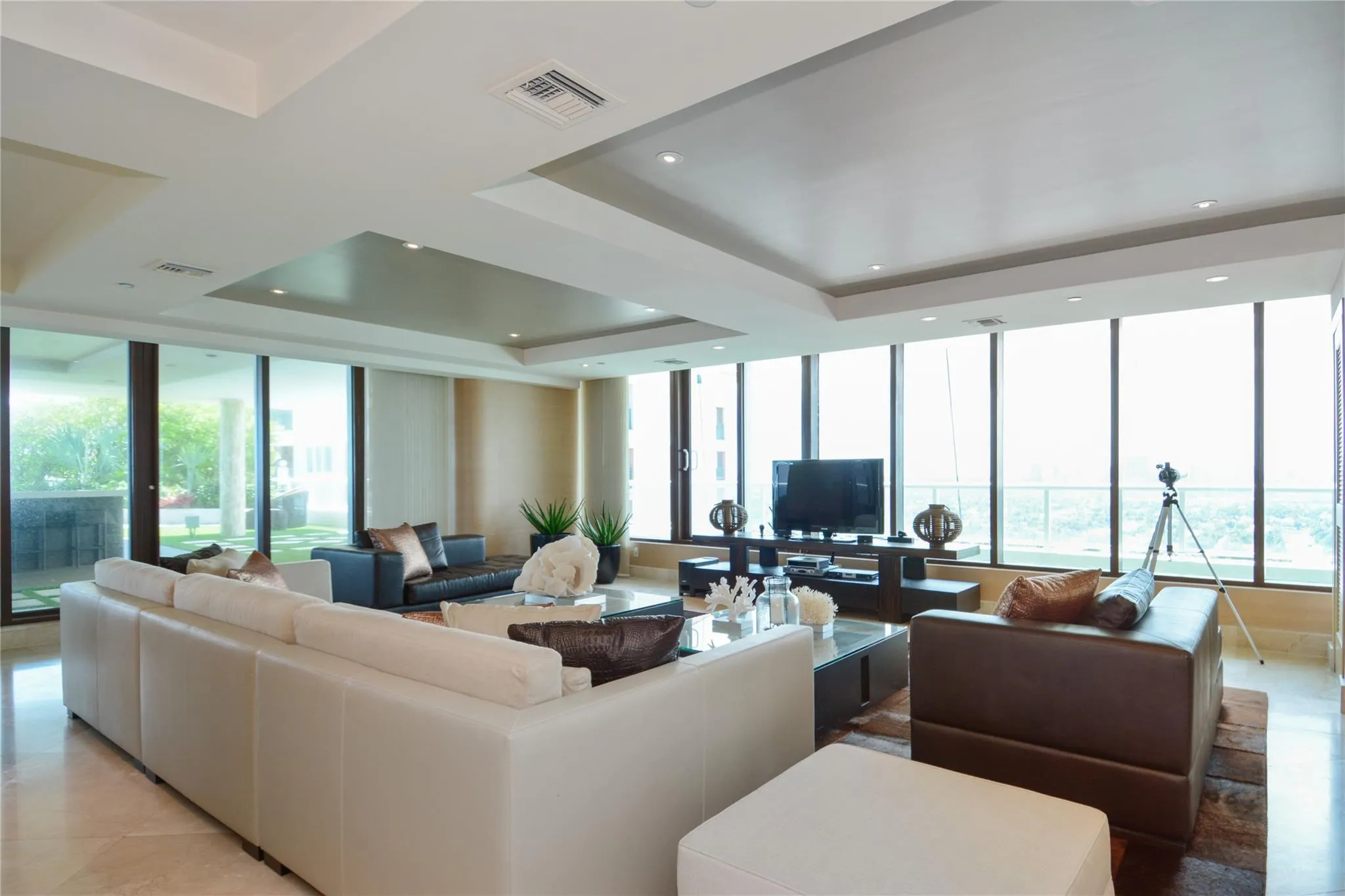 1 N Fort Lauderdale Beach Blvd, #2302