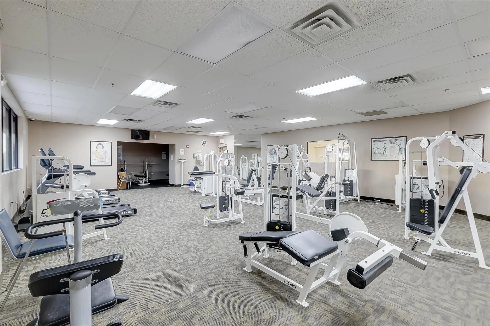 800 S Hollybrook Dr, #302
