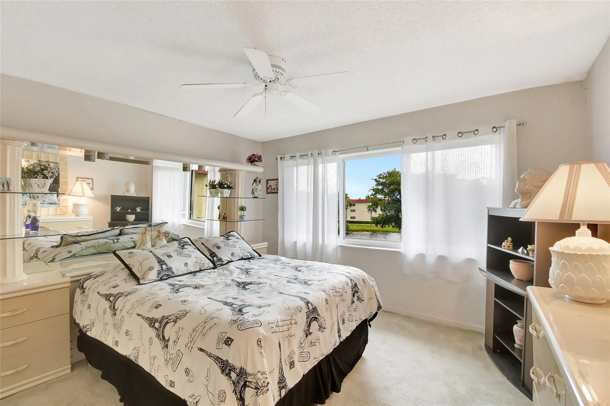 800 S Hollybrook Dr, #302