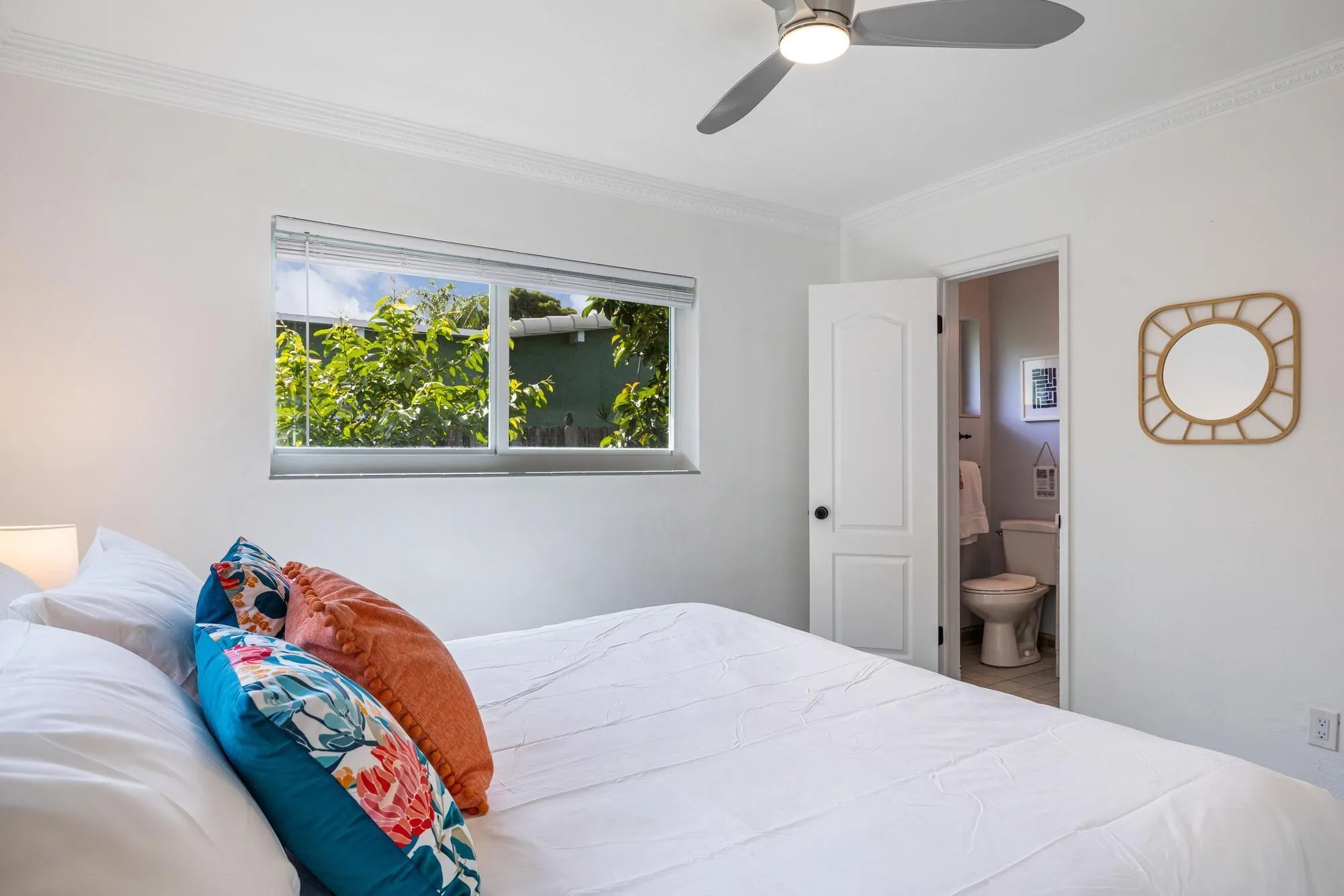 657 NW 30th Ct