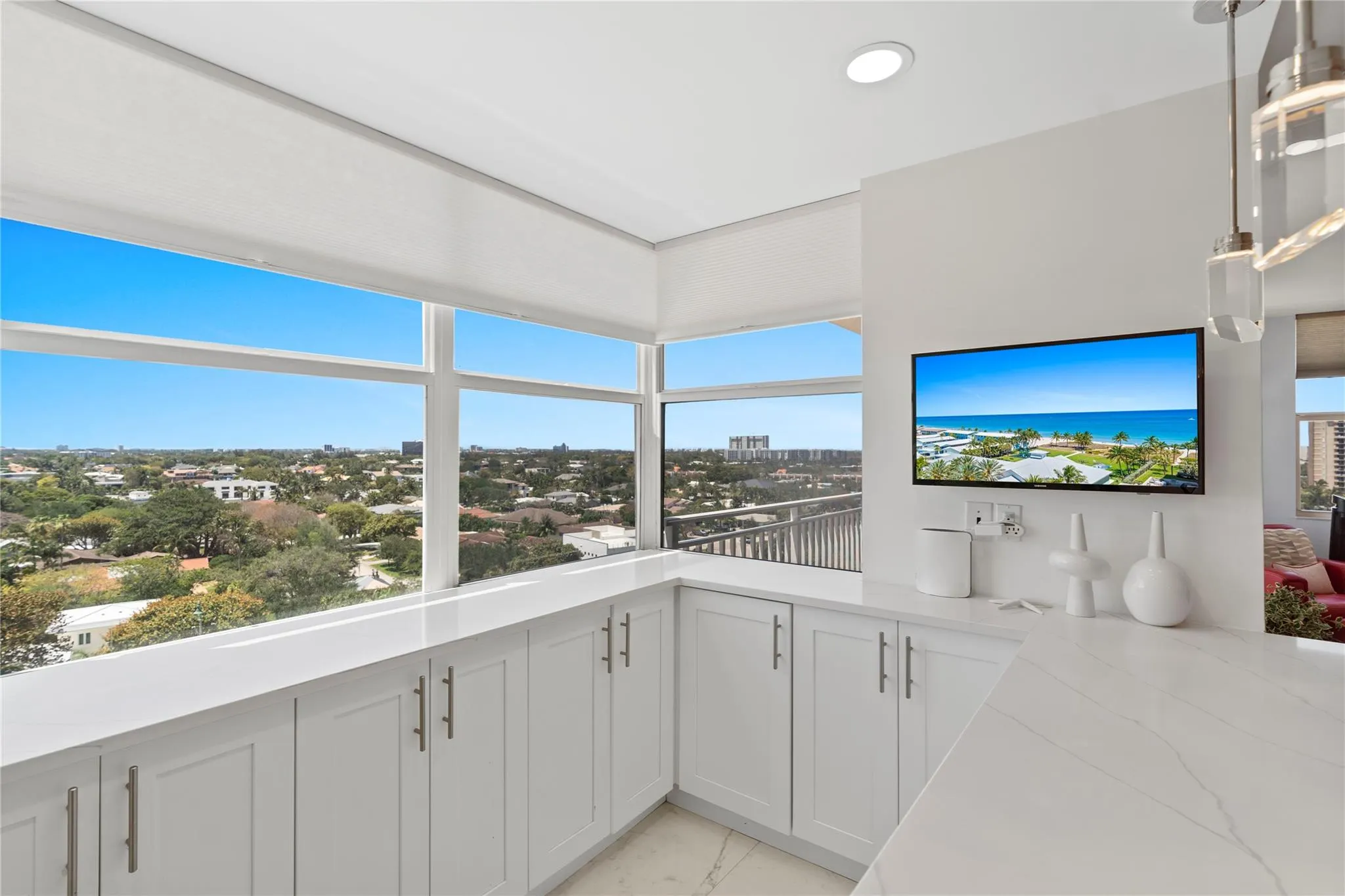 5200 N Ocean Blvd, #1011