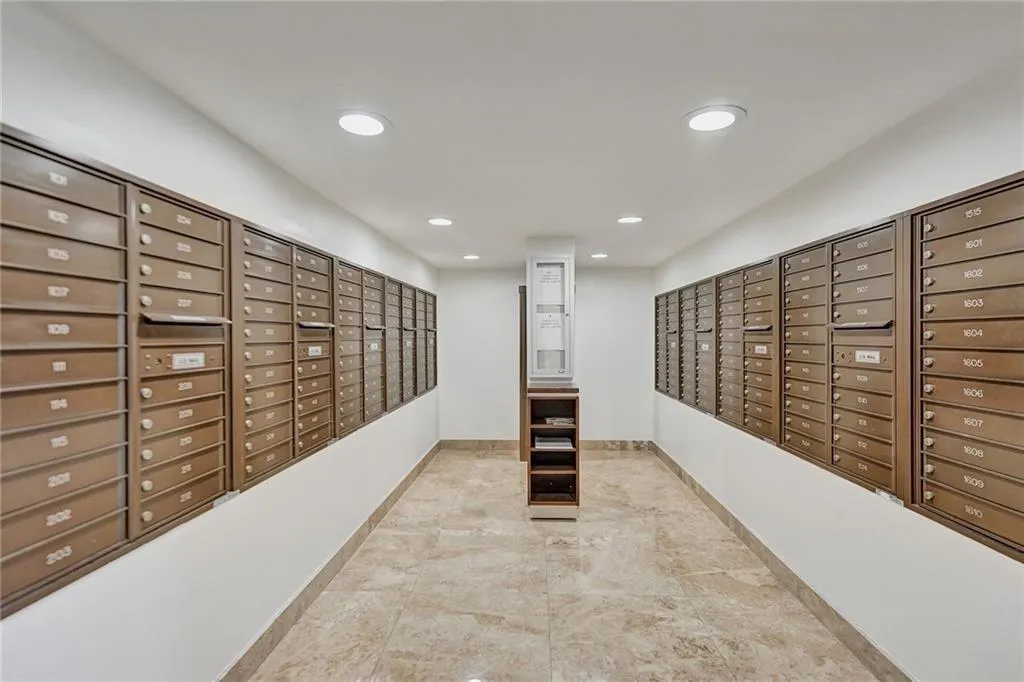 5200 N Ocean Blvd, #1011