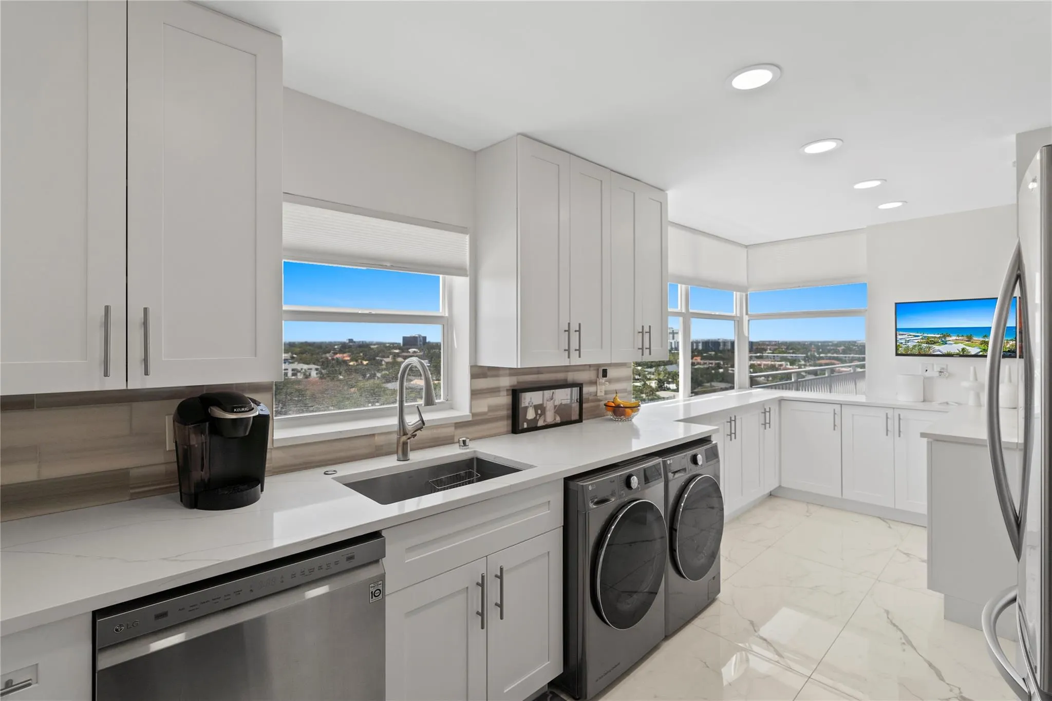 5200 N Ocean Blvd, #1011