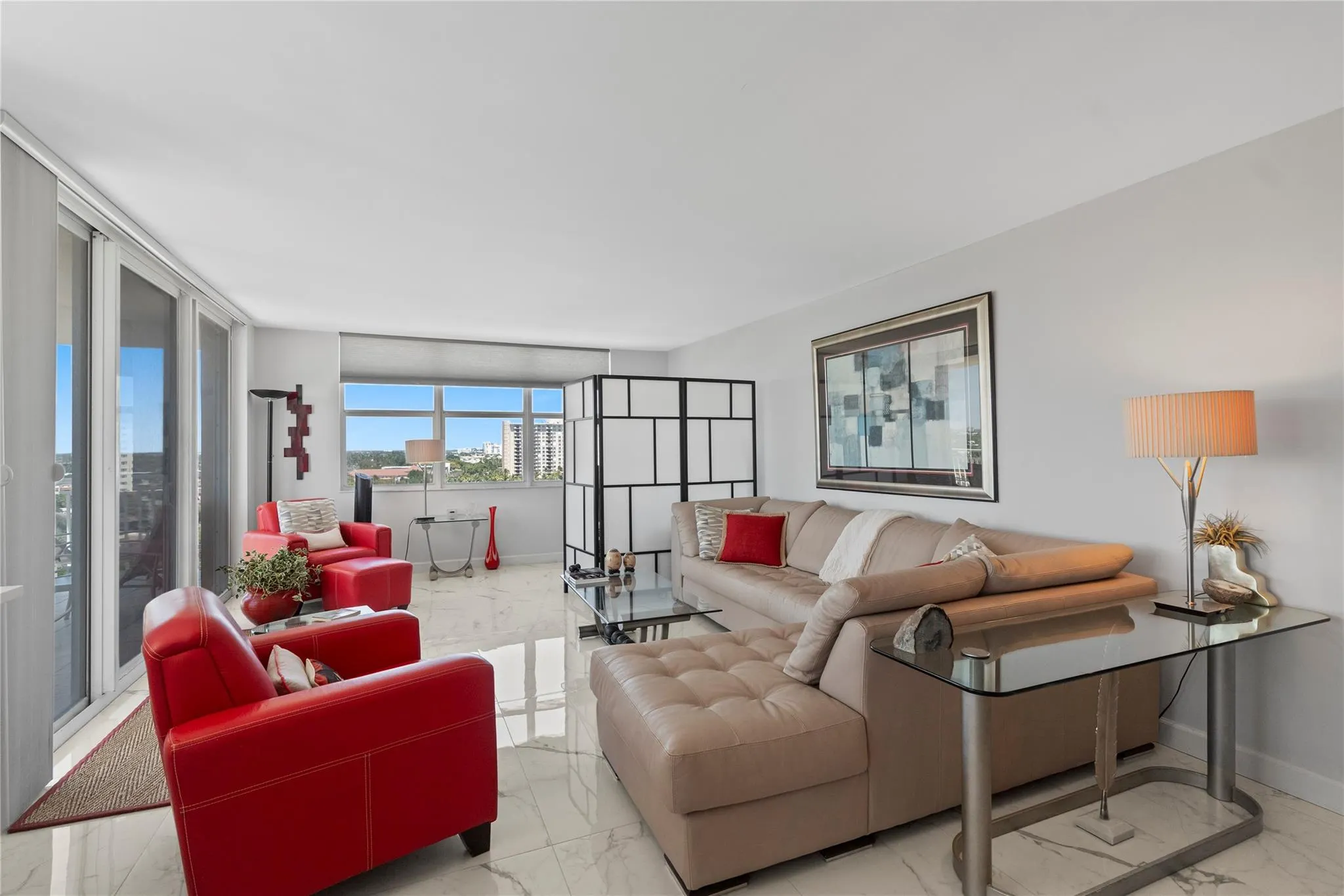 5200 N Ocean Blvd, #1011