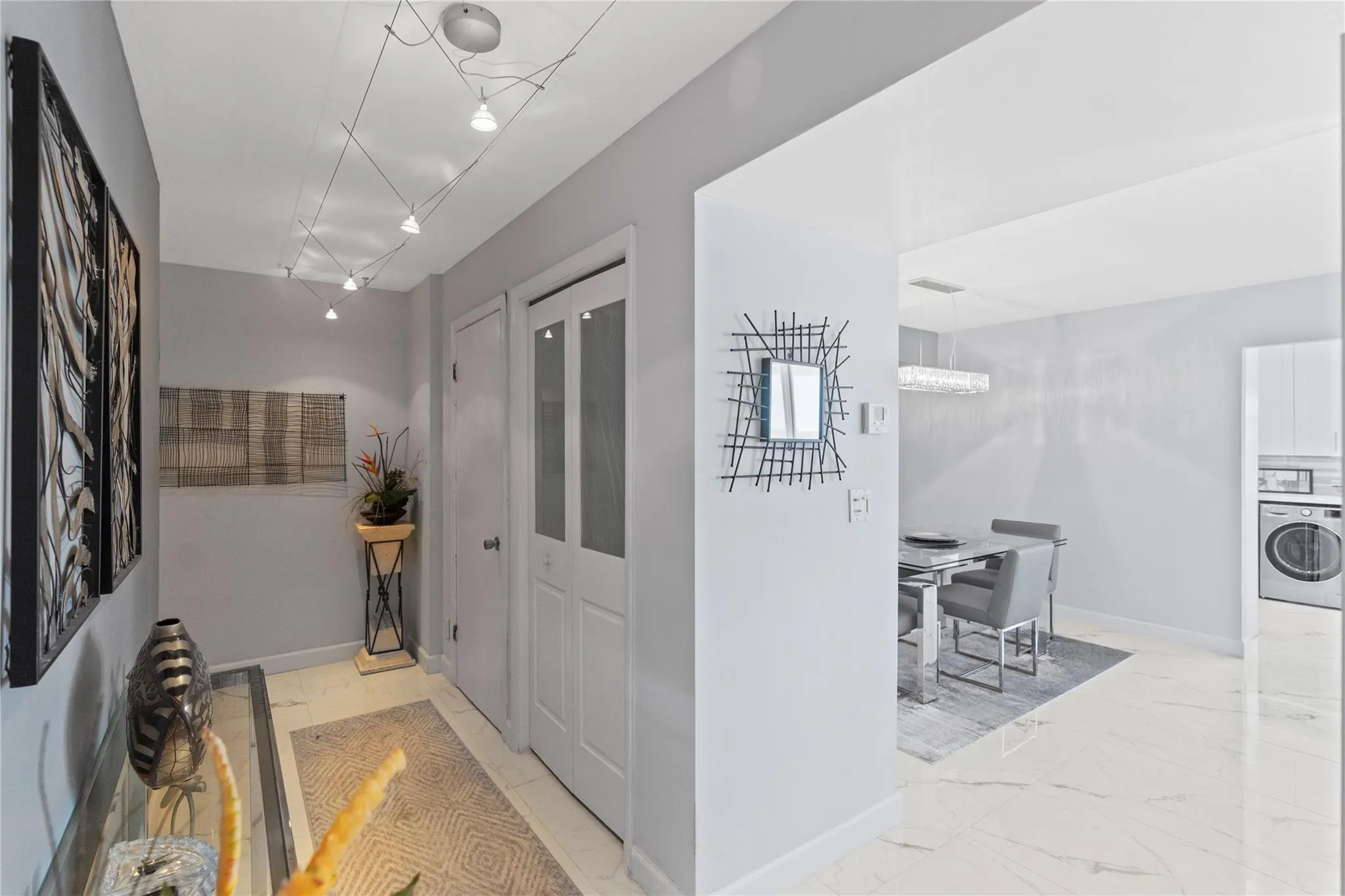 5200 N Ocean Blvd, #1011