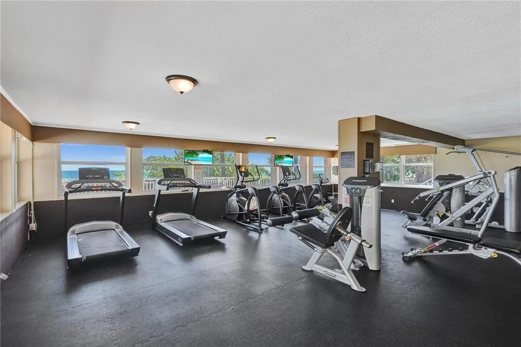 5200 N Ocean Blvd, #1011