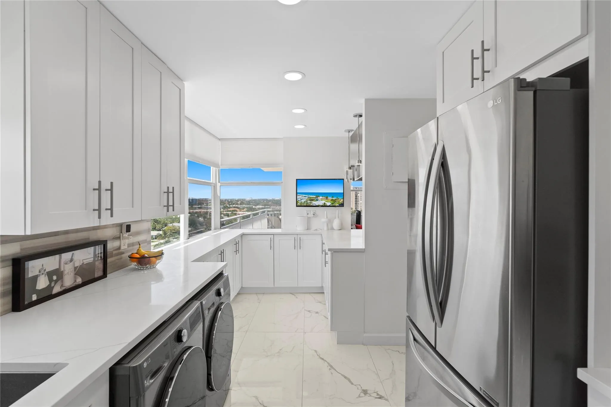 5200 N Ocean Blvd, #1011