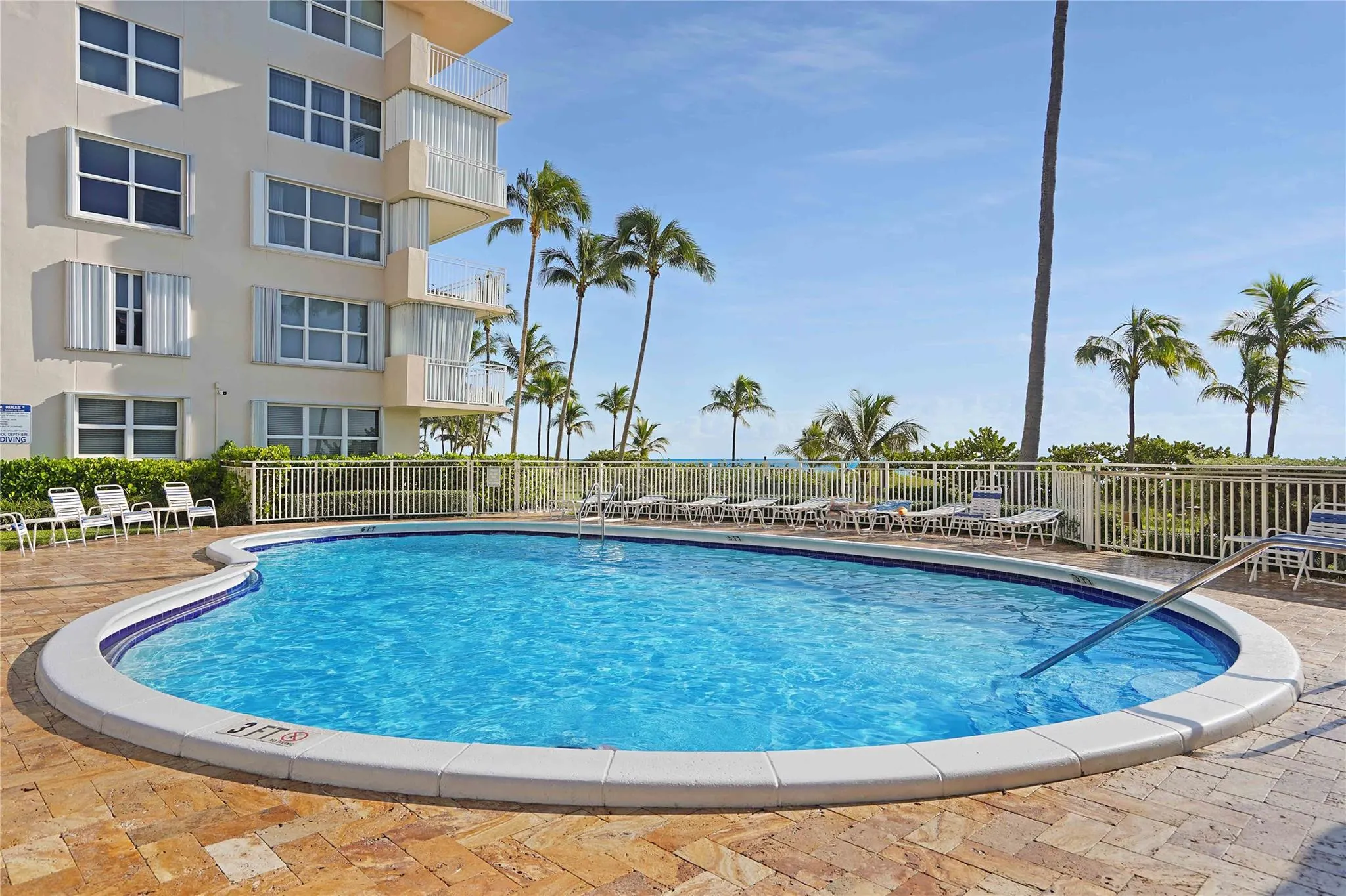 5200 N Ocean Blvd, #1011