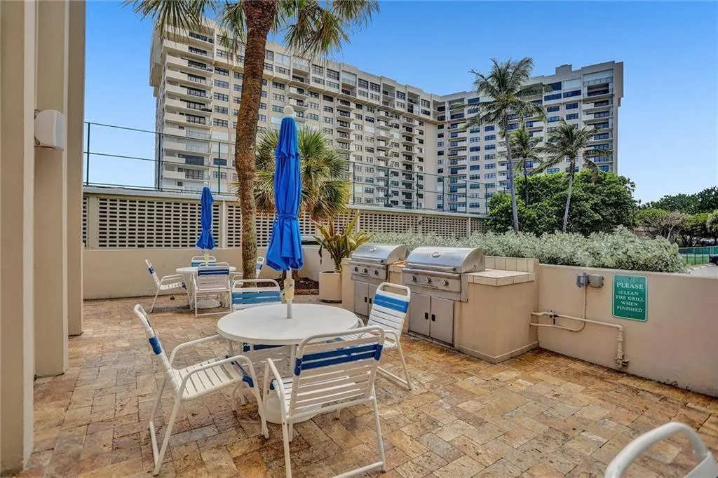 5200 N Ocean Blvd, #1011