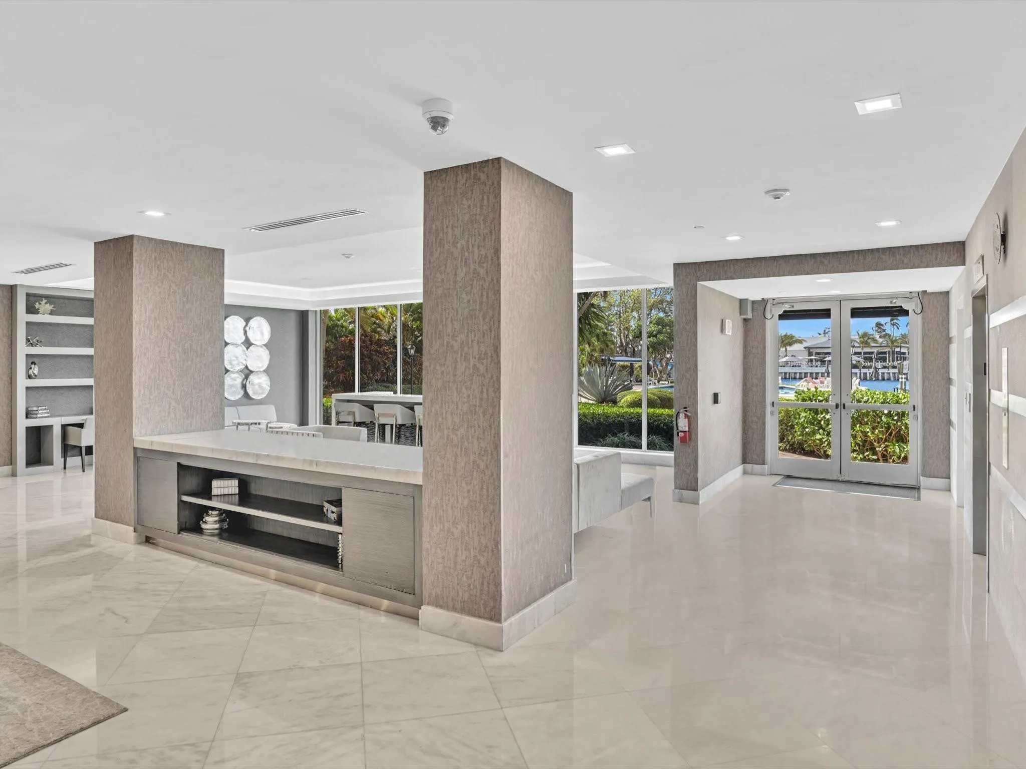 701 E Camino Real, #4E