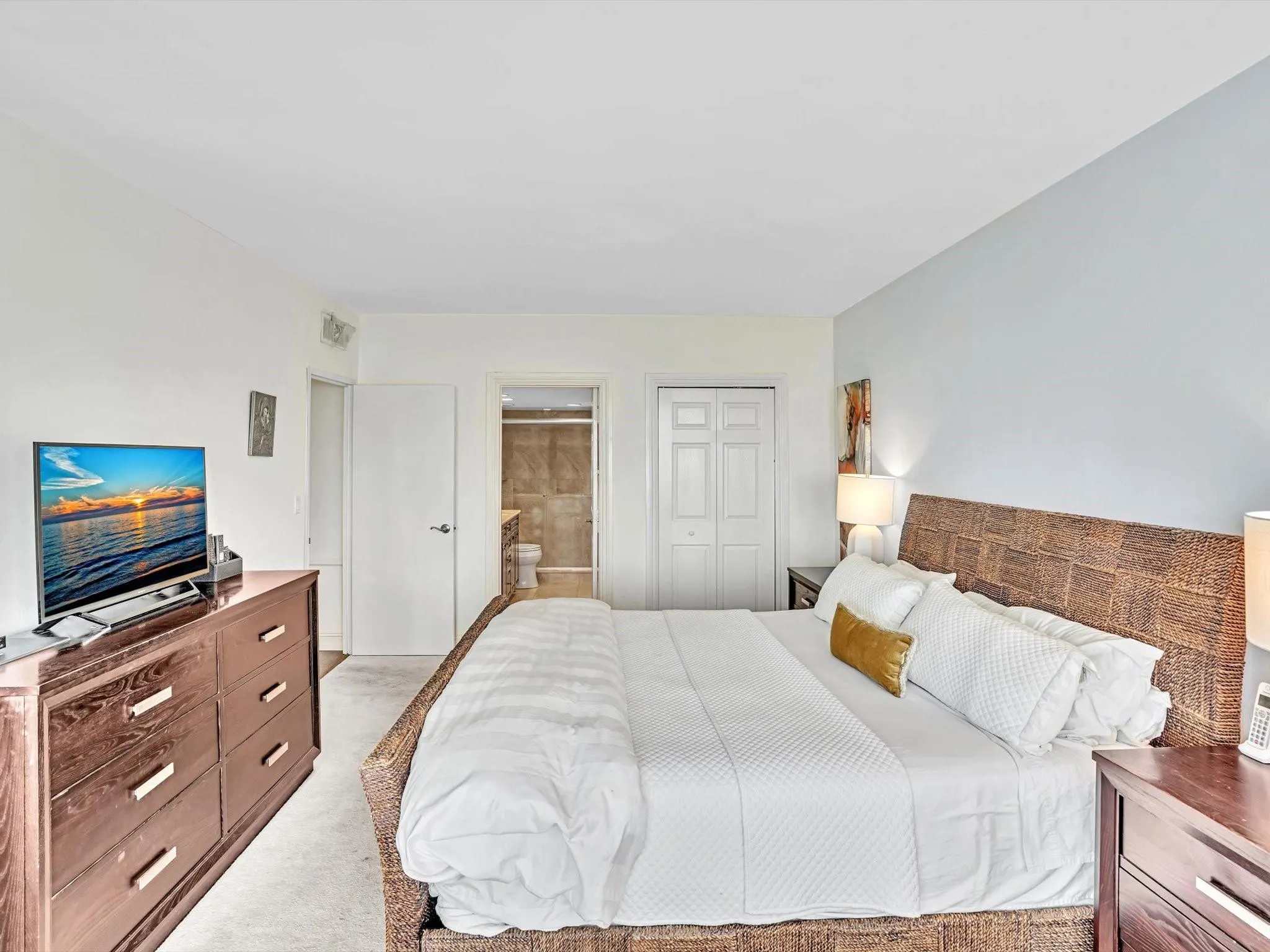 701 E Camino Real, #4E