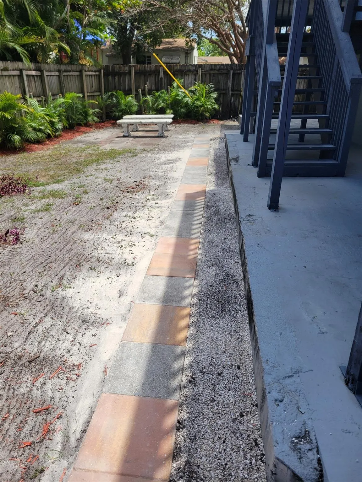 808 NW 19 St