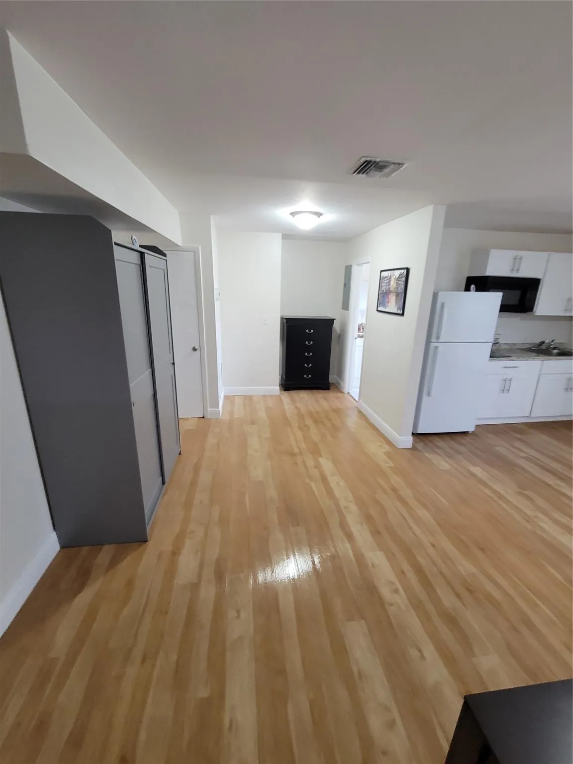 808 NW 19 St