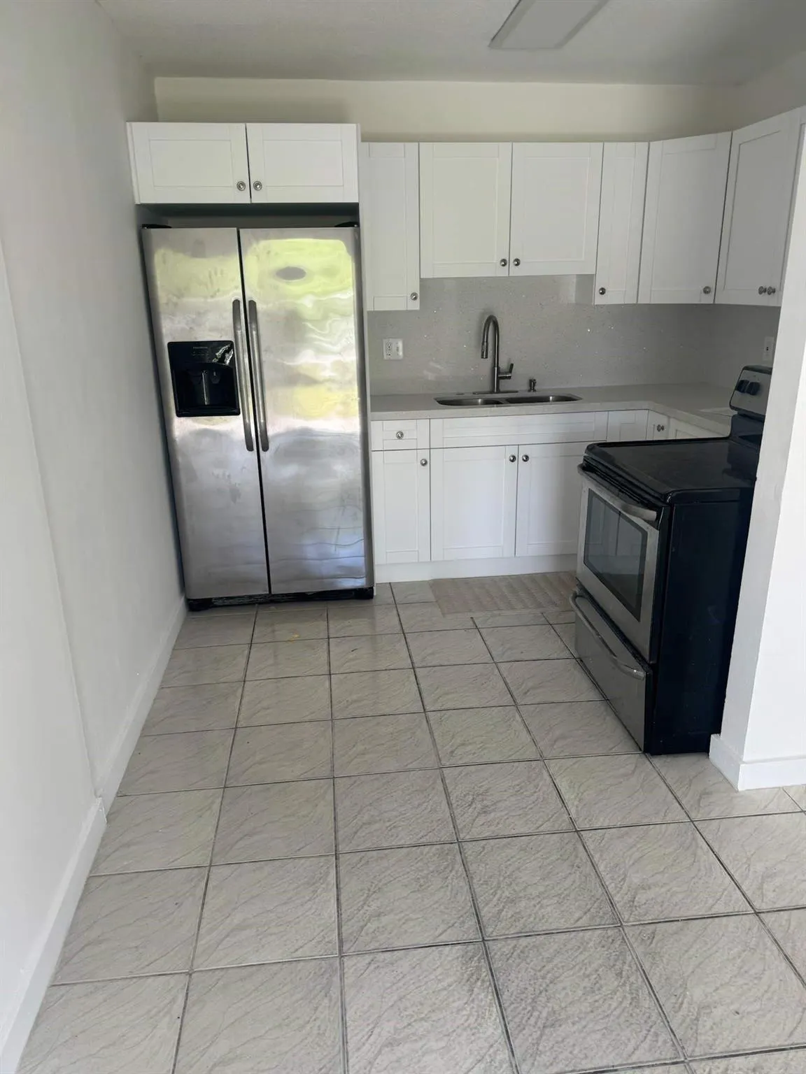 808 NW 19 St