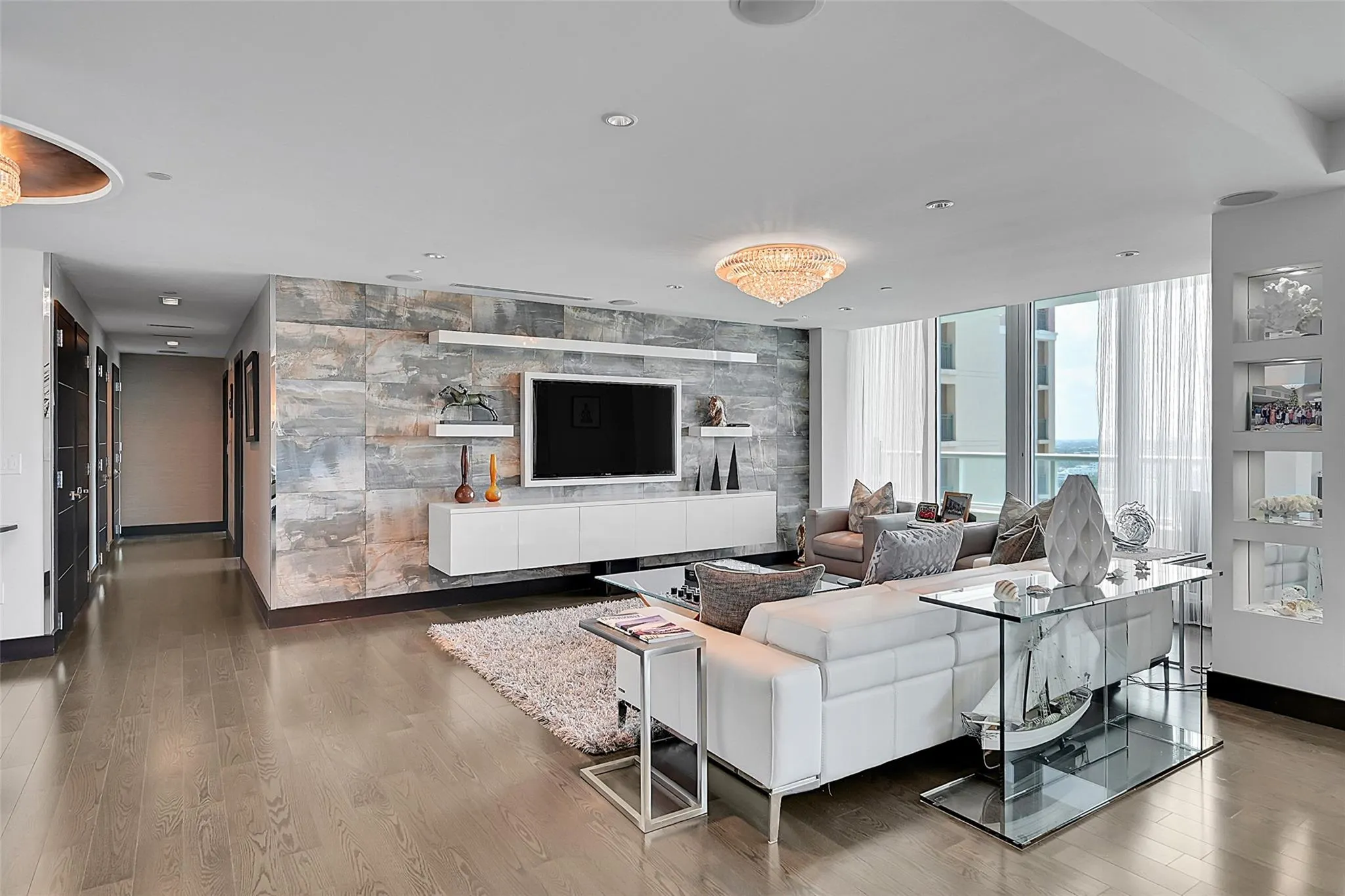 1 N Fort Lauderdale Beach Blvd, #1905