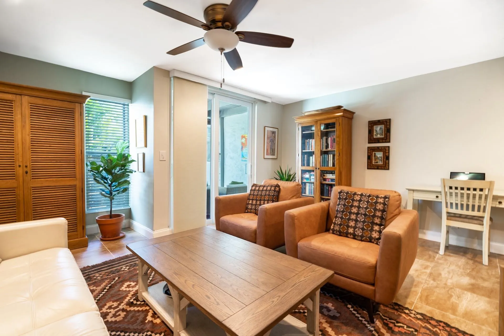 658 Kensington Pl, #11B