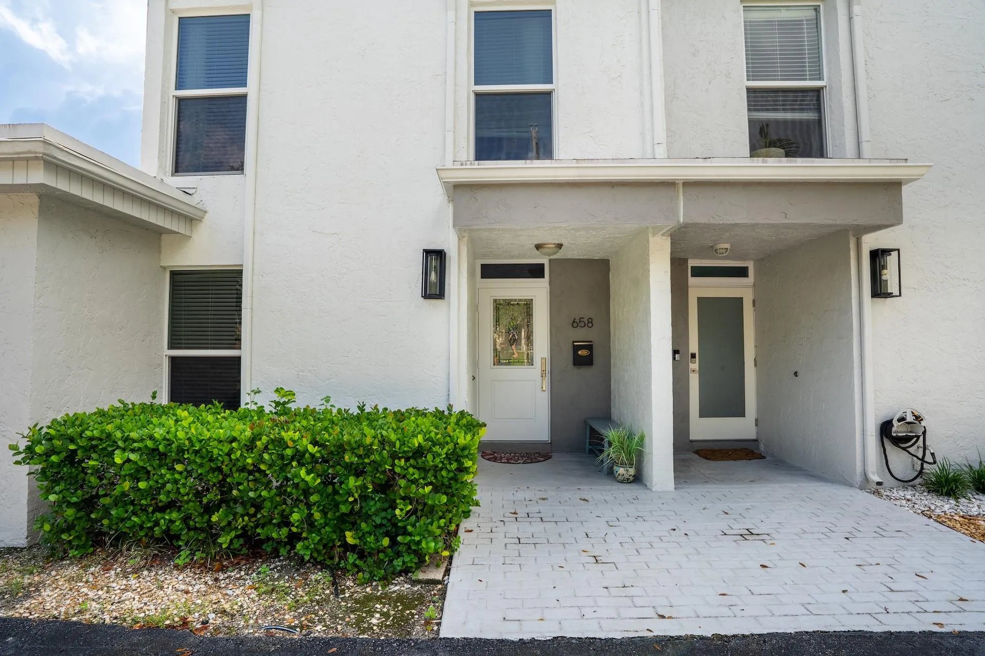 658 Kensington Pl, #11B