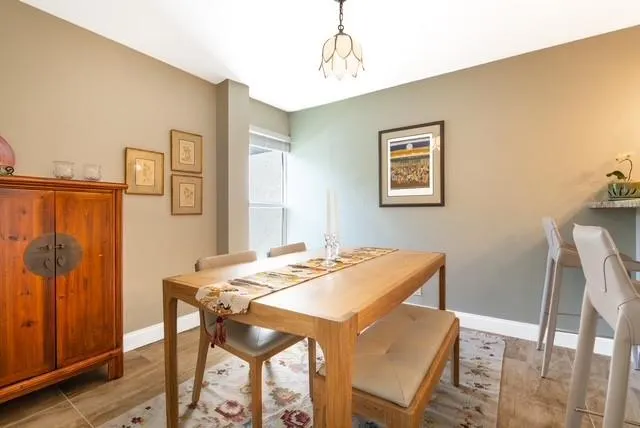 658 Kensington Pl, #11B