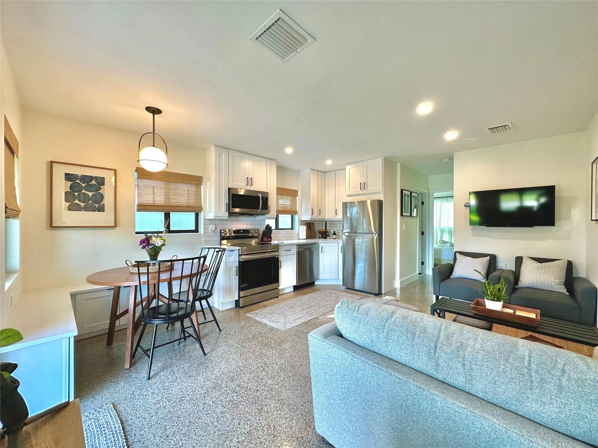 501 NW 25th St