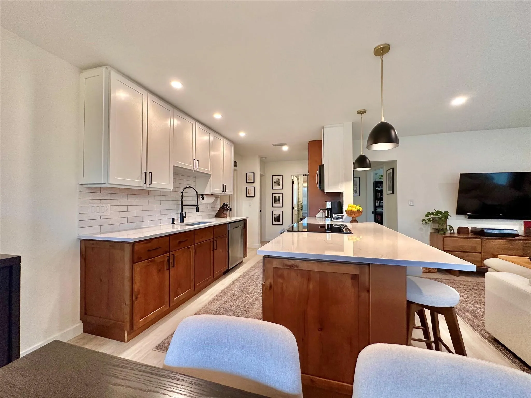 501 NW 25th St