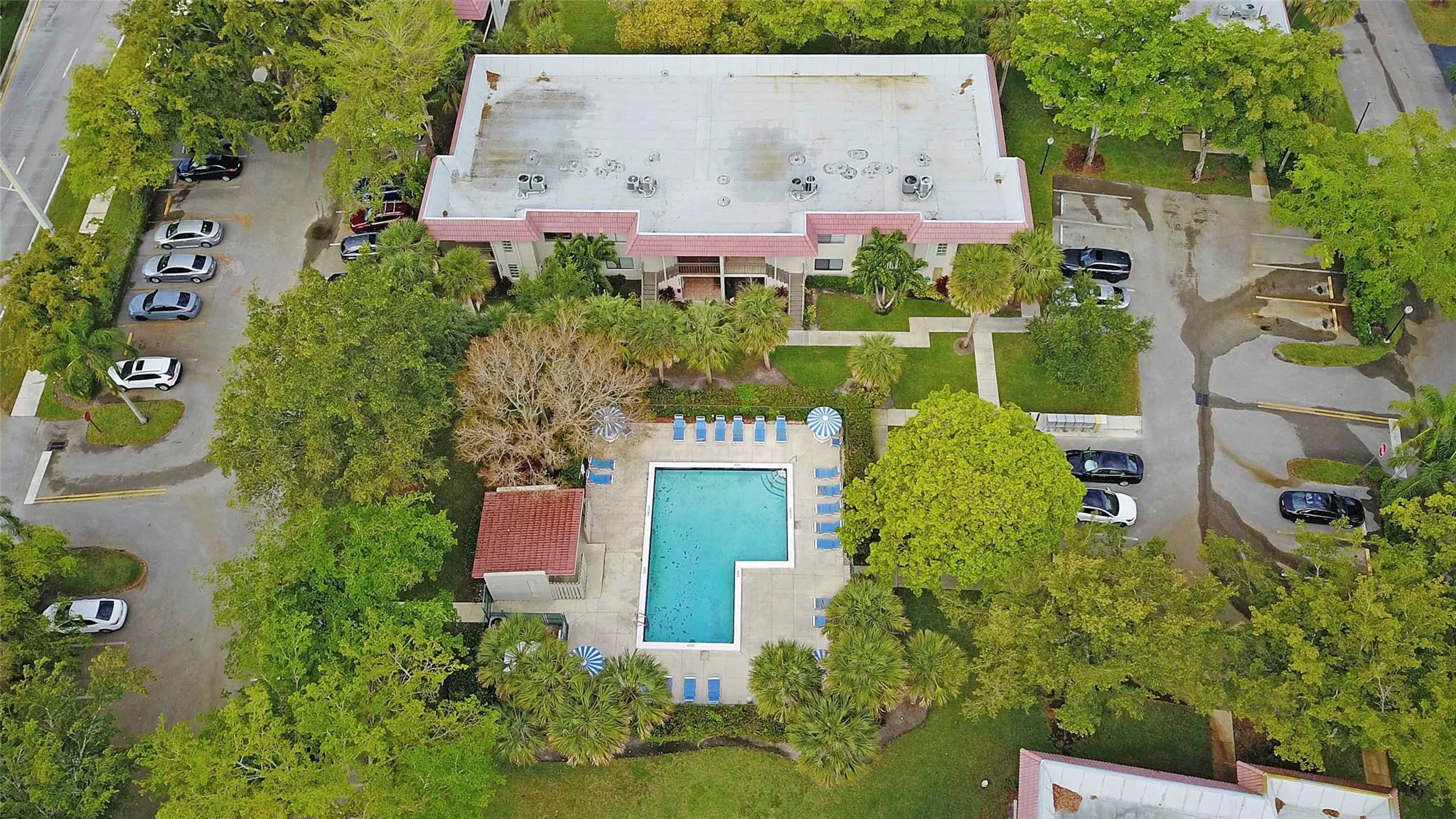 16145 Laurel Dr, #31