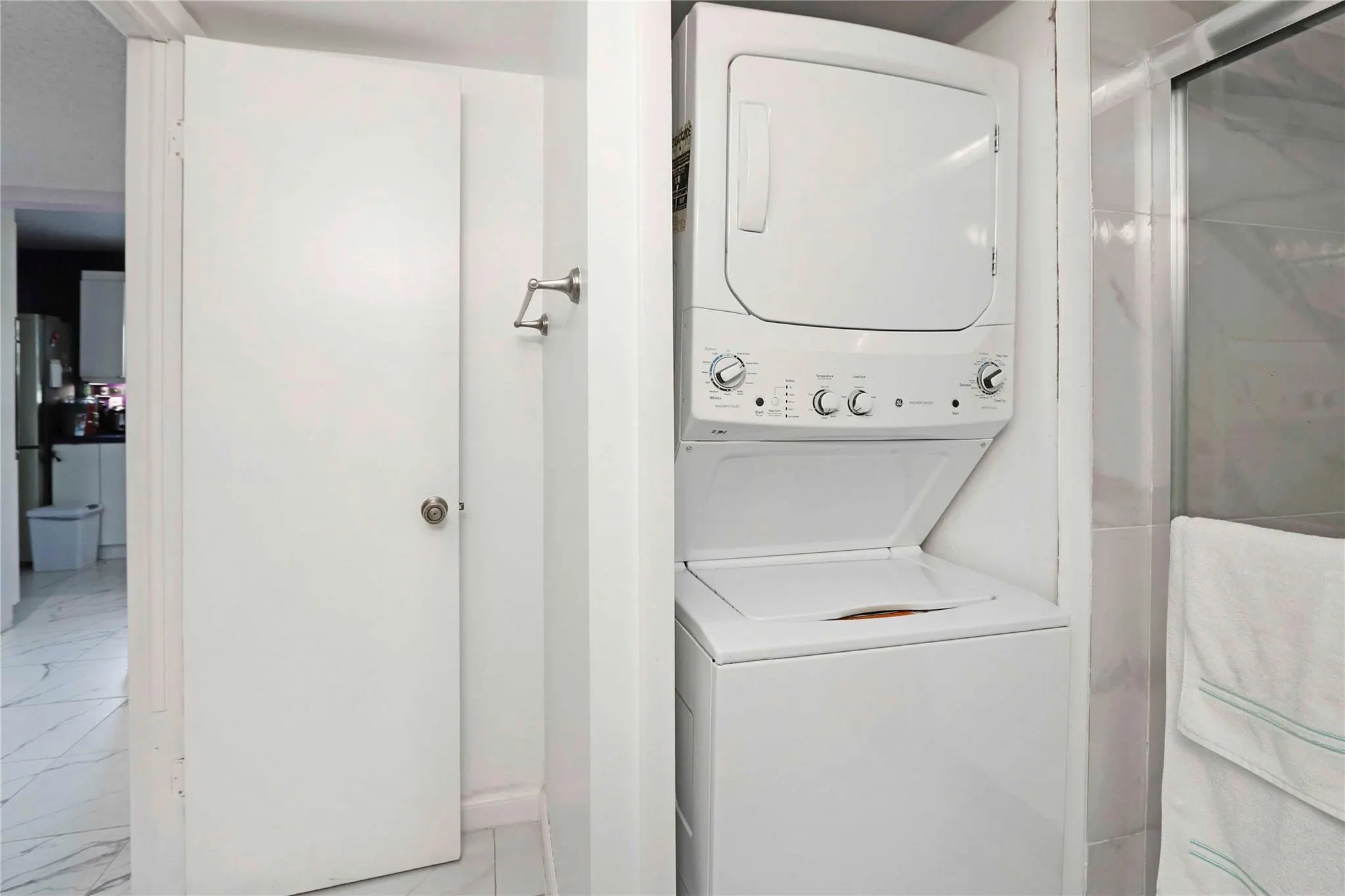 16145 Laurel Dr, #31