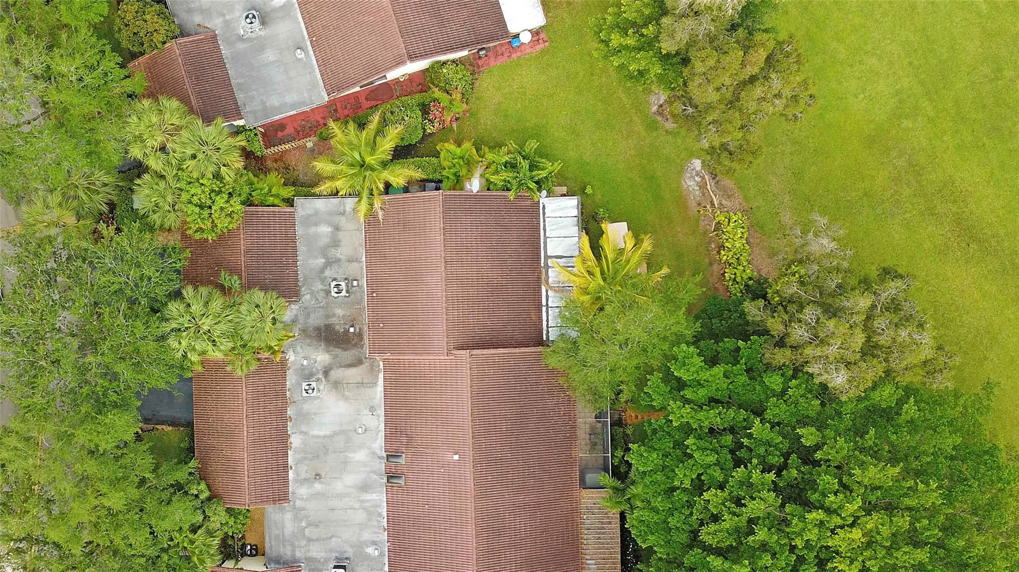 16145 Laurel Dr, #31