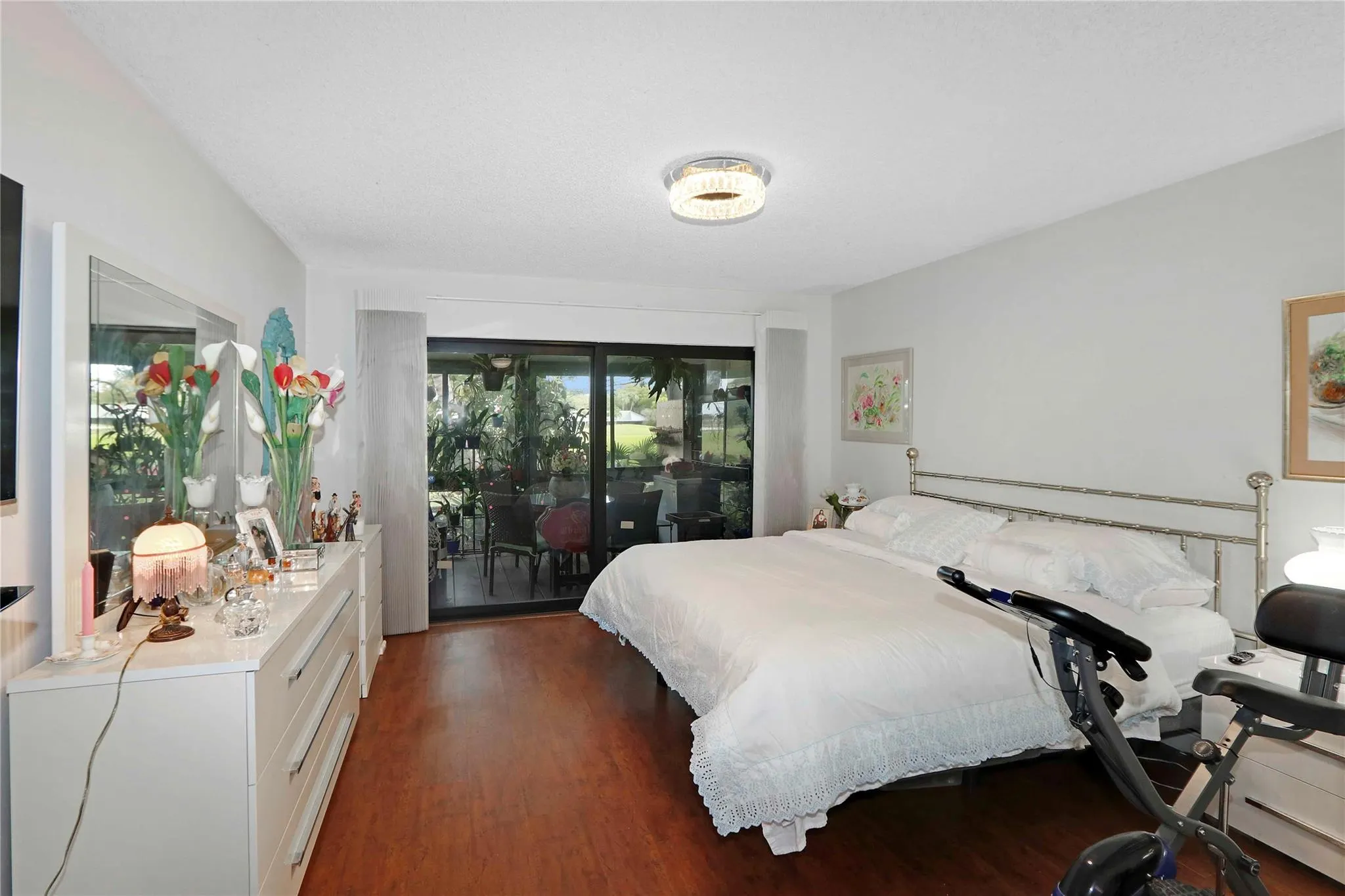16145 Laurel Dr, #31