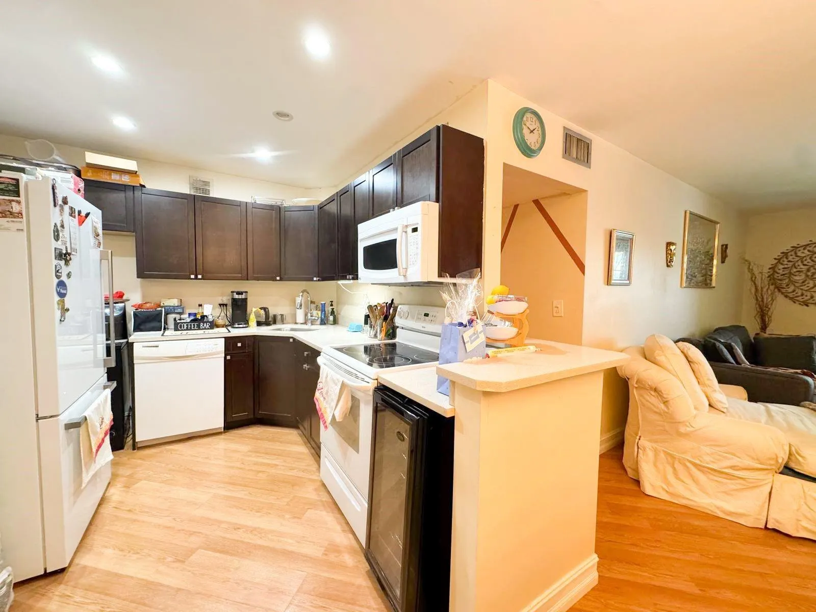124 NE 19th Ct, #201B