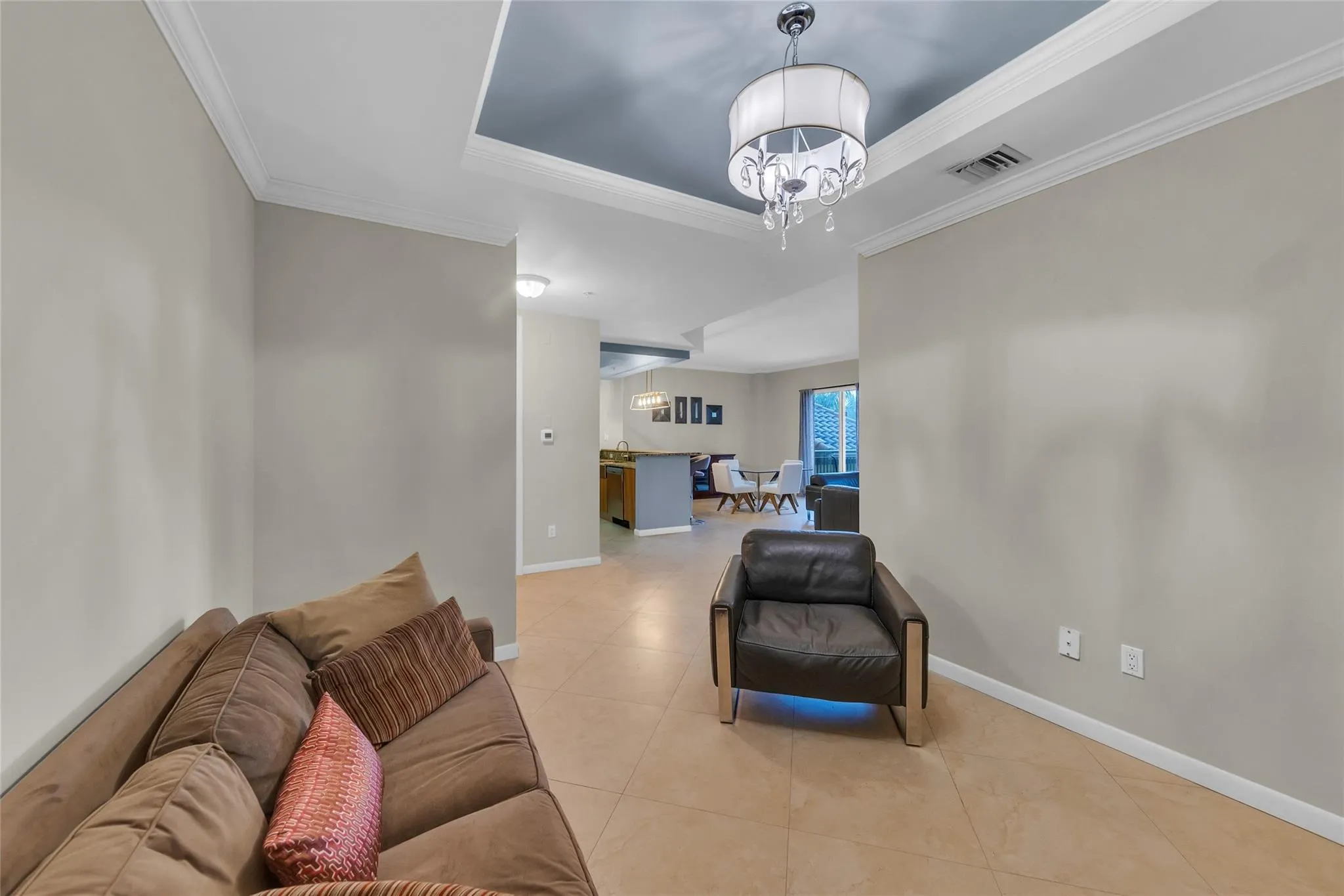 2625 NE 14th Ave, #303