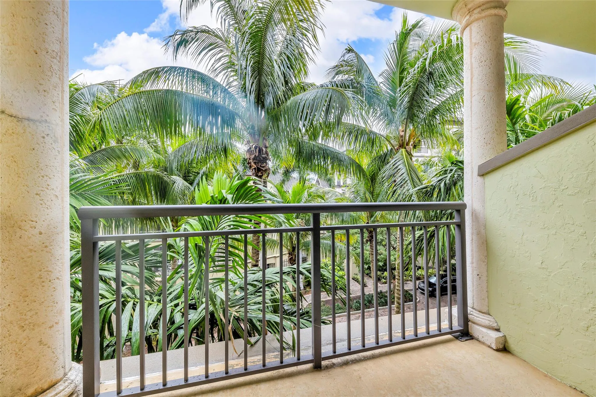 2625 NE 14th Ave, #303