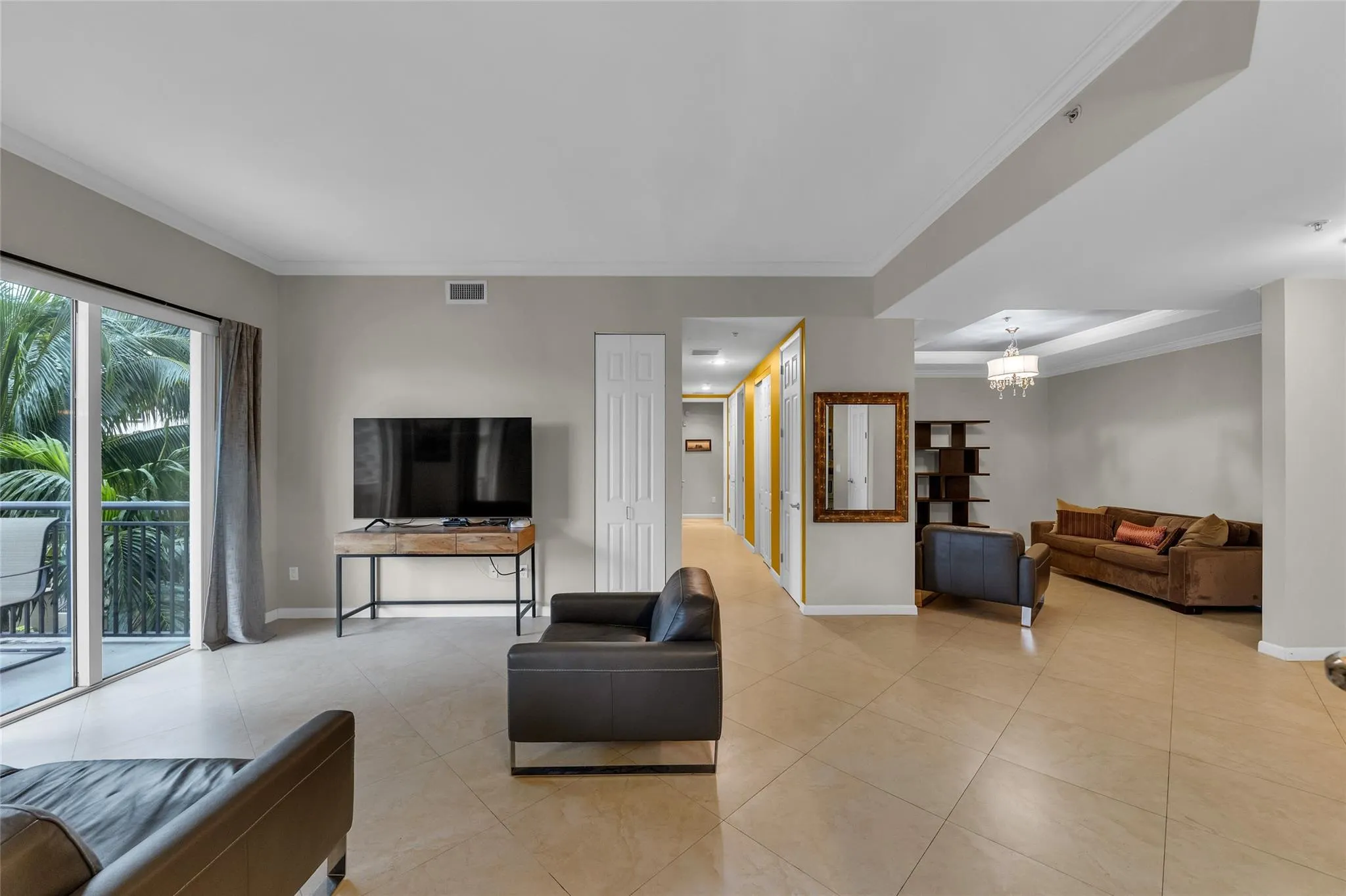 2625 NE 14th Ave, #303