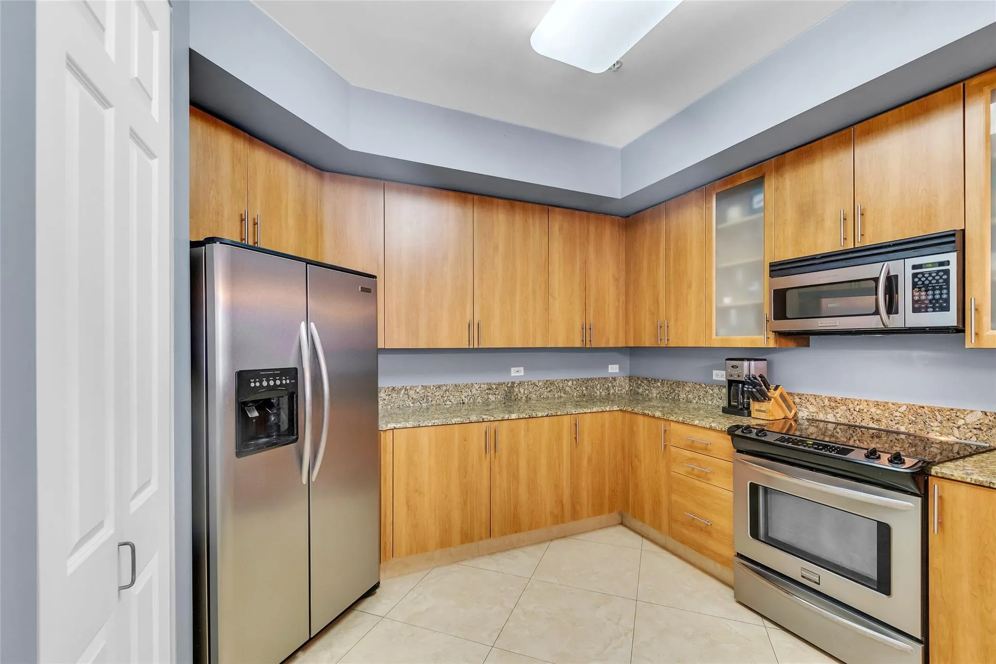 2625 NE 14th Ave, #303