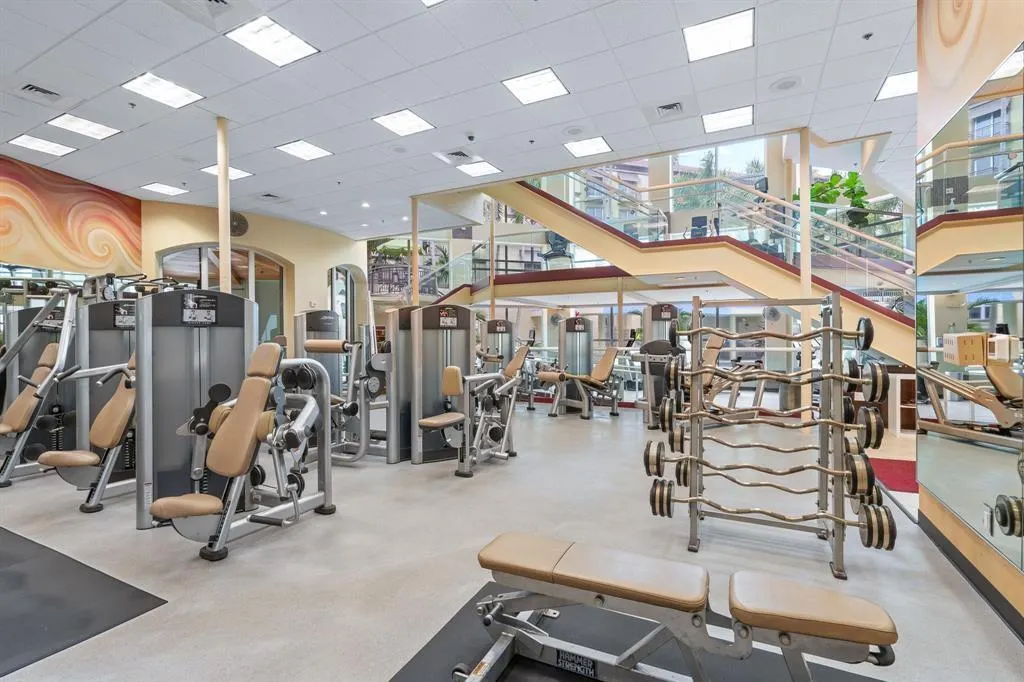2625 NE 14th Ave, #303